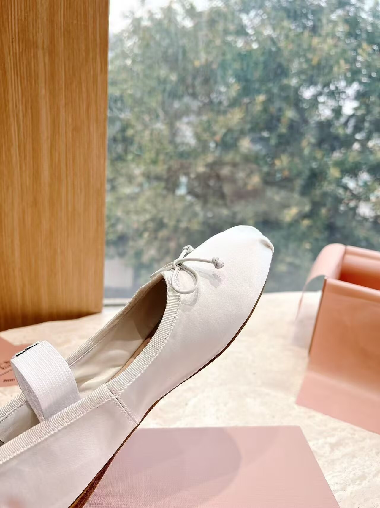 ua M1v M1v satin ballerinas