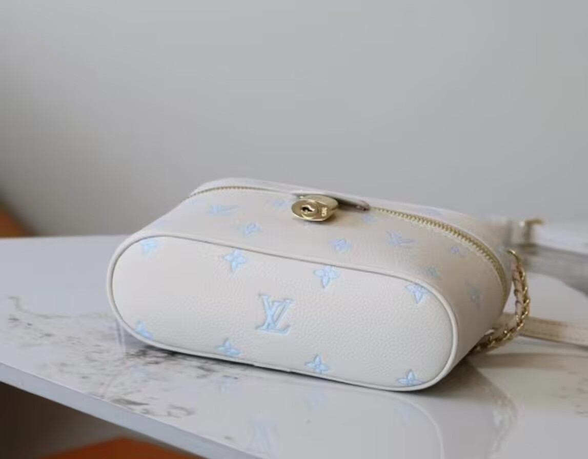 LV VANITY CHAIN POUCH Handbag M27744 11.5x6.5x19cm