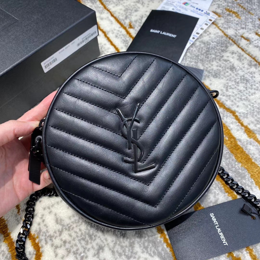 Y51 VINYLE ROUND CAMERA BAG IN CHEVRON-QUILTED SMOOTH LEATHER