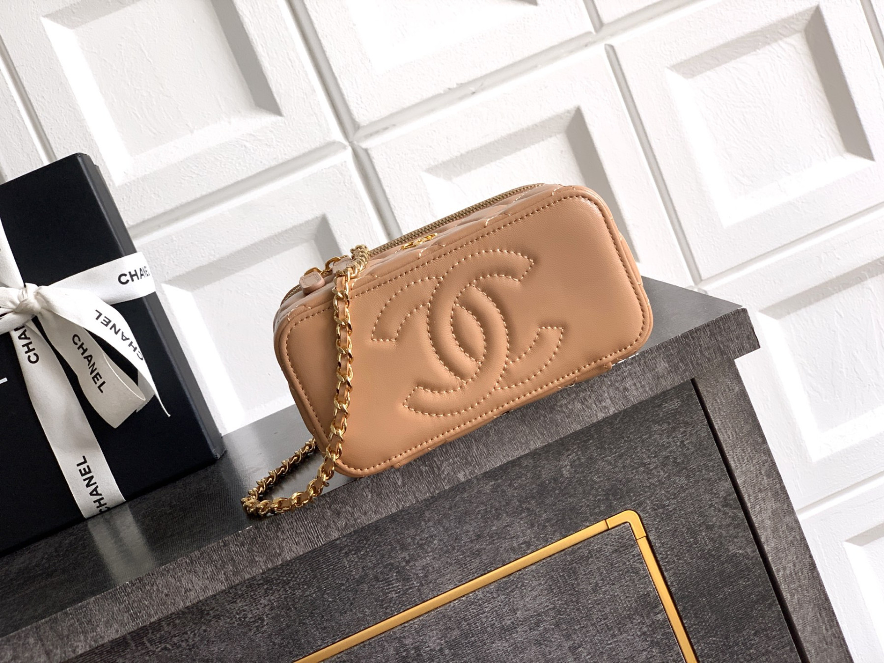 Ch**el classic vanity with chain handbag 17x9.5x8cm