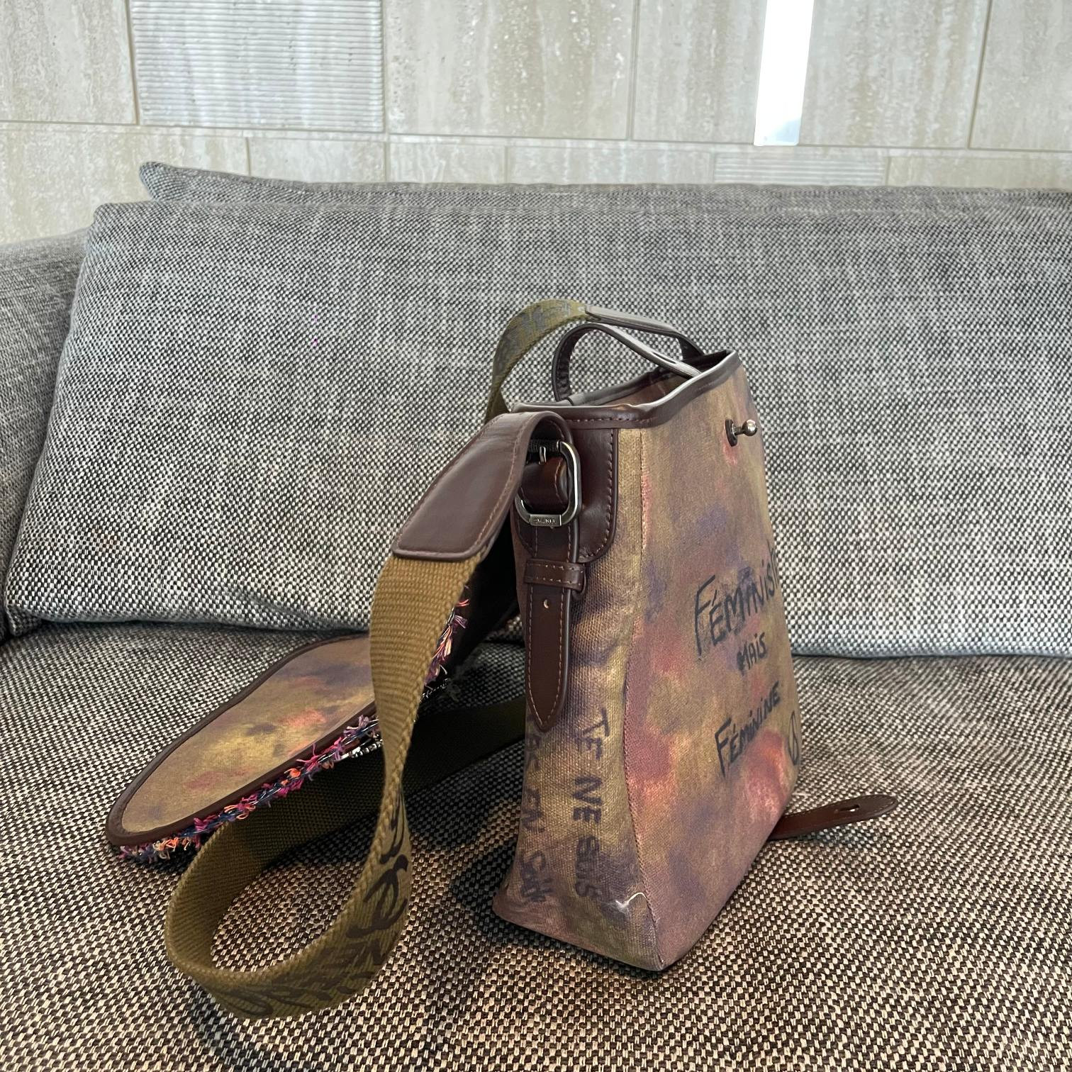 Ch**el on the pavements graffiti messenger bag 30x30cm