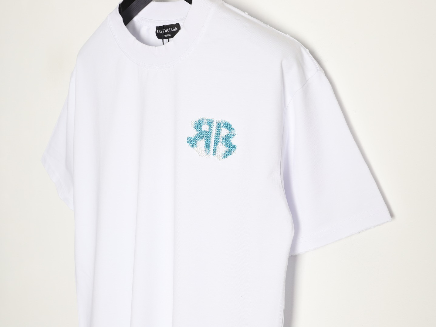 Ba1en*iaga short-sleeved t-shirt