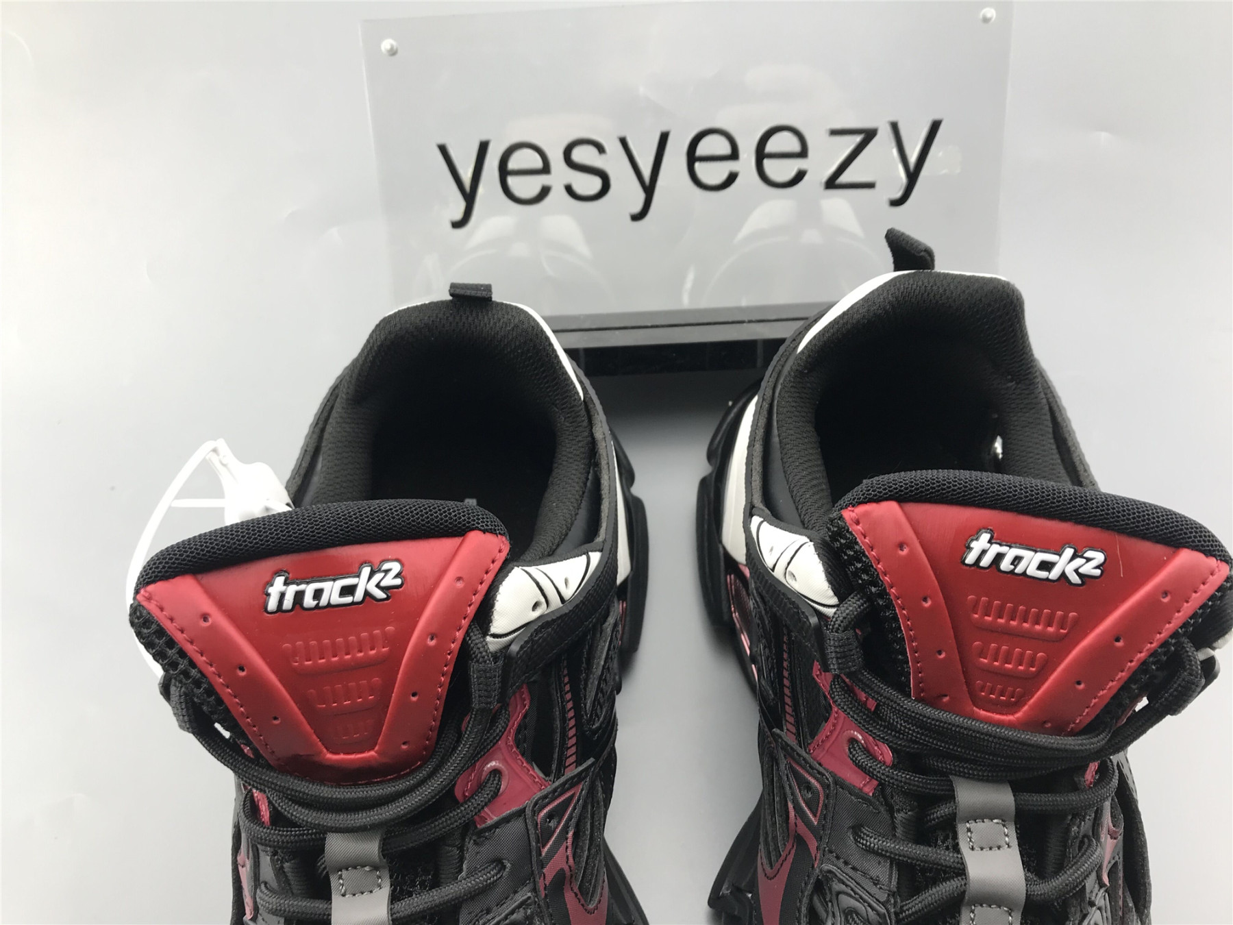 UA TRACK.2 SNEAKER IN BLACK RED NEOPRENE AND REBBER