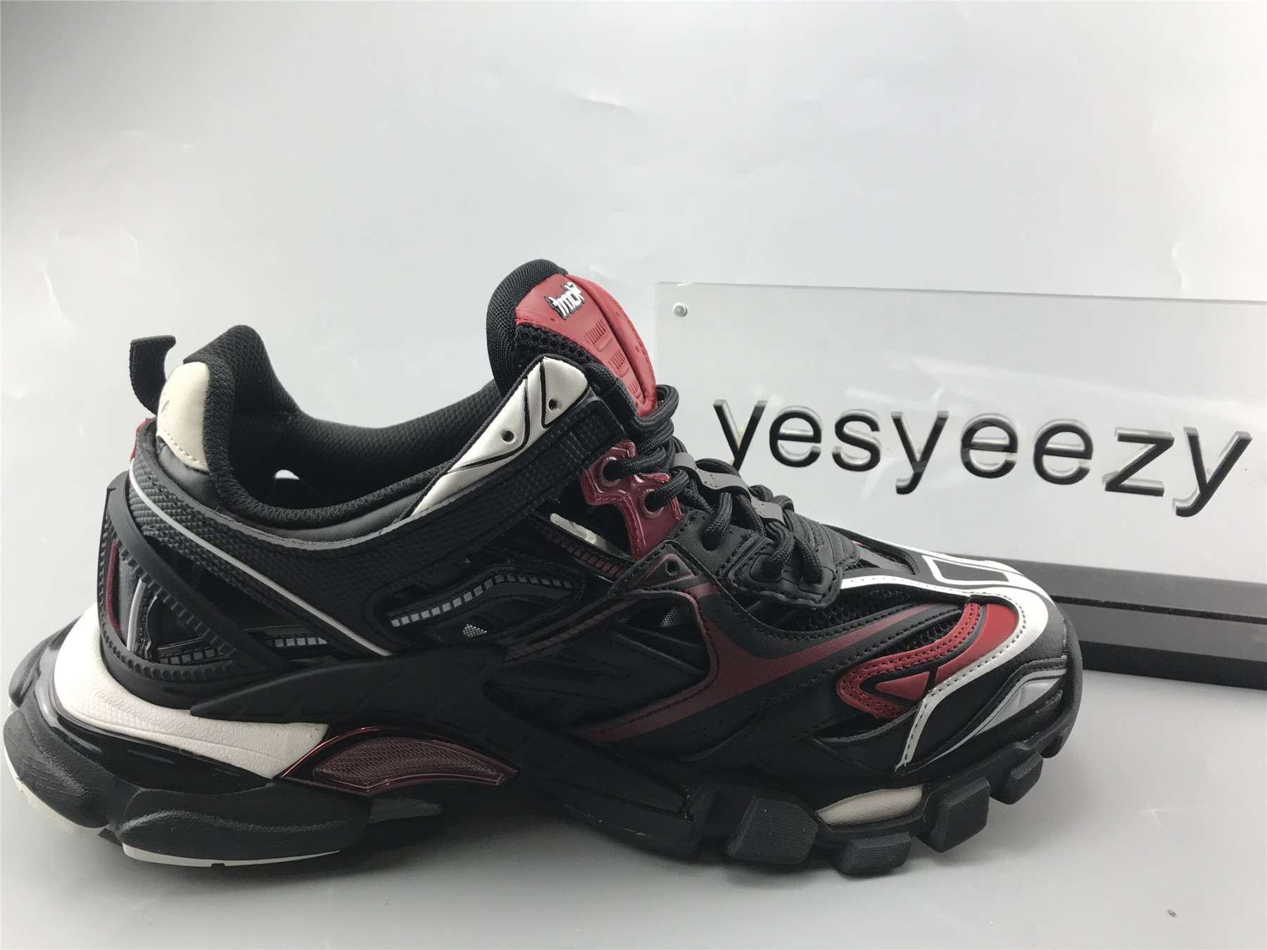 UA TRACK.2 SNEAKER IN BLACK RED NEOPRENE AND REBBER