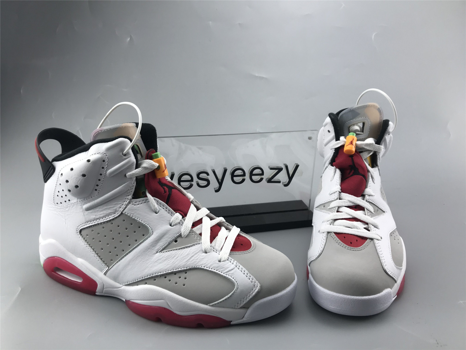 UA AIR JORDAN 6 RETRO "NEUTRAL GREY"