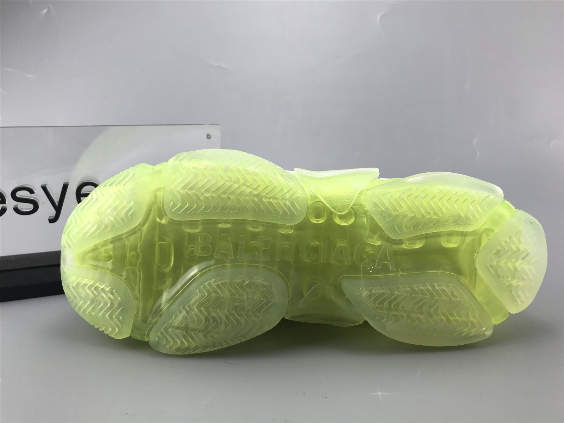 UA TRIPLE S CLEAR SOLE SNEAKER FLUORESCENT WHITE