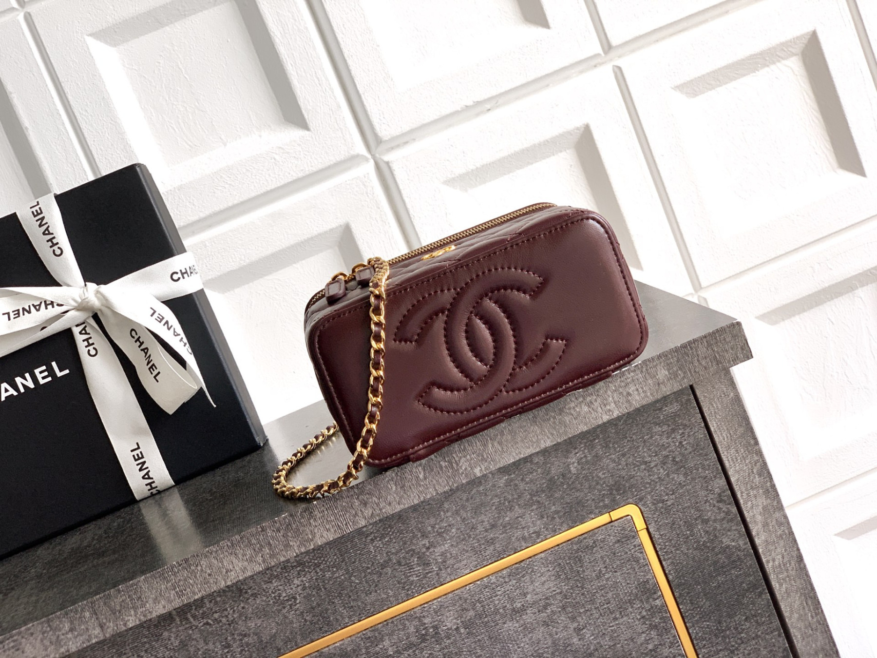 Ch**el classic vanity with chain handbag 17x9.5x8cm