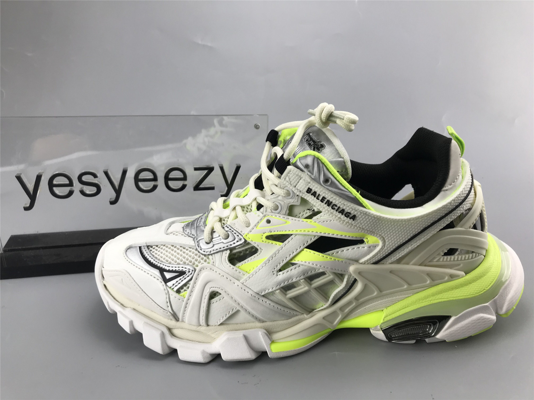 UA TRACK 2 TRAINER WHITE FLUORESCENT YELLOW