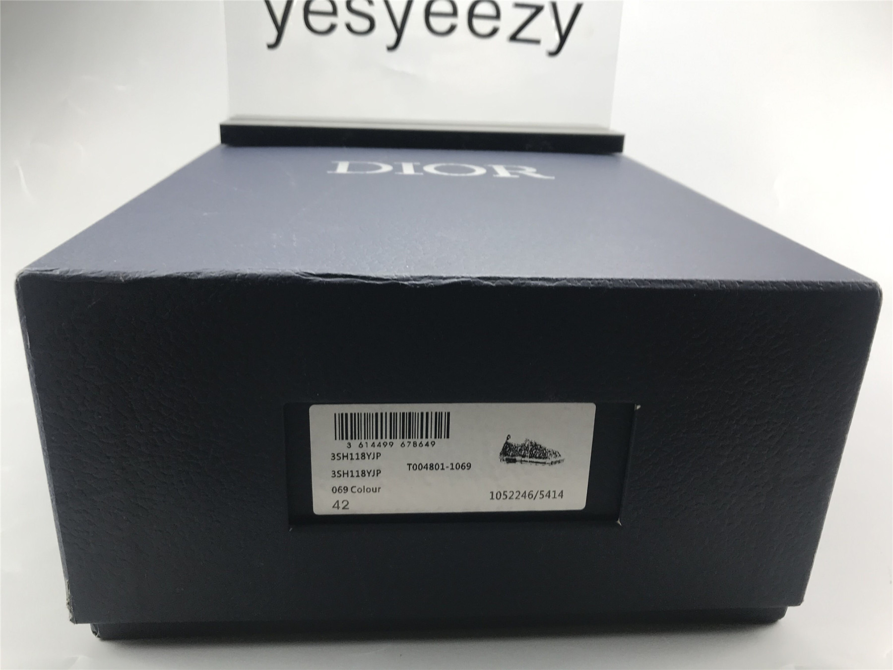 ua D10r b23 low top alex foxton oblique