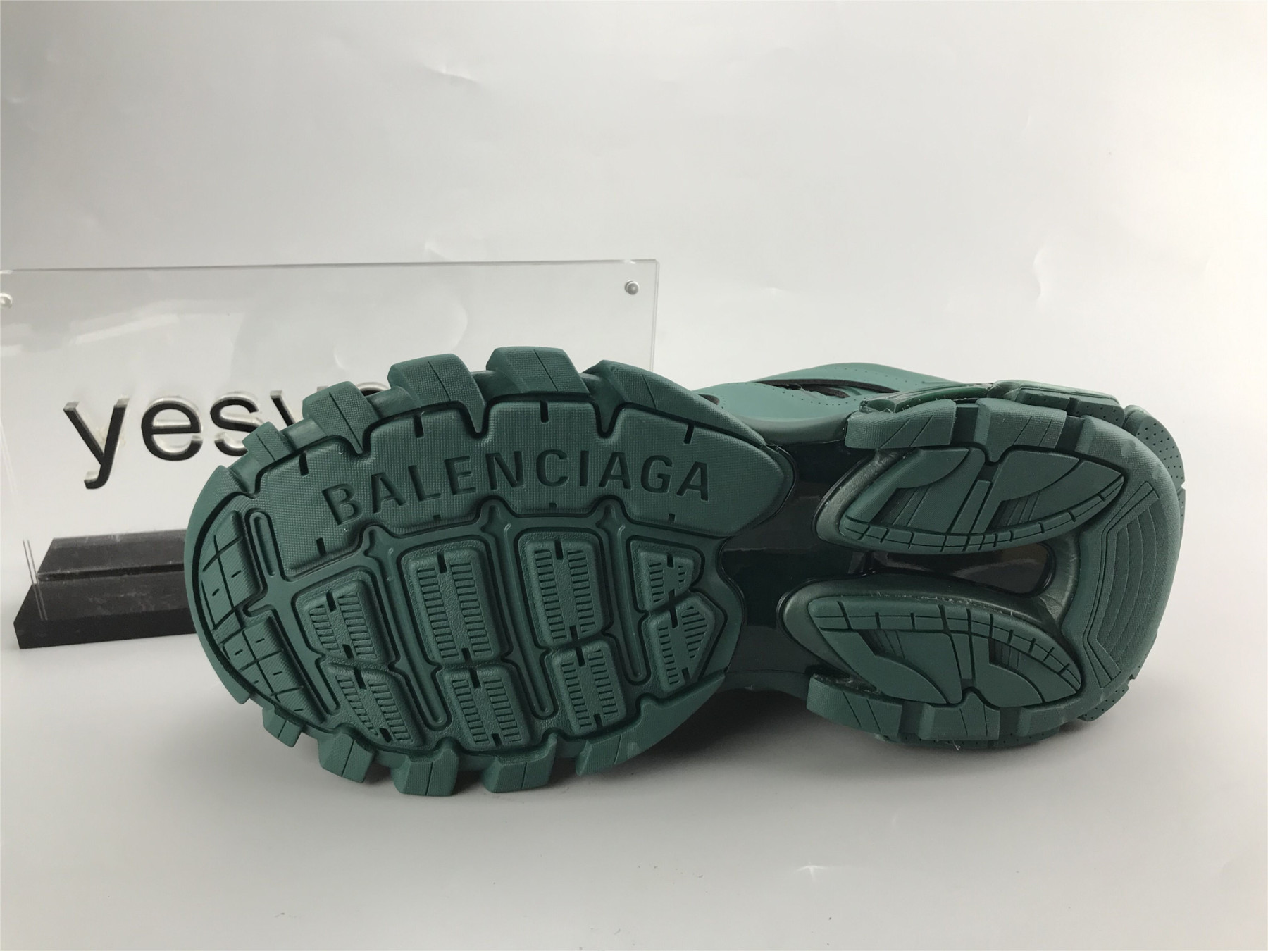 UA TRACK TRAINER DARK GREEN