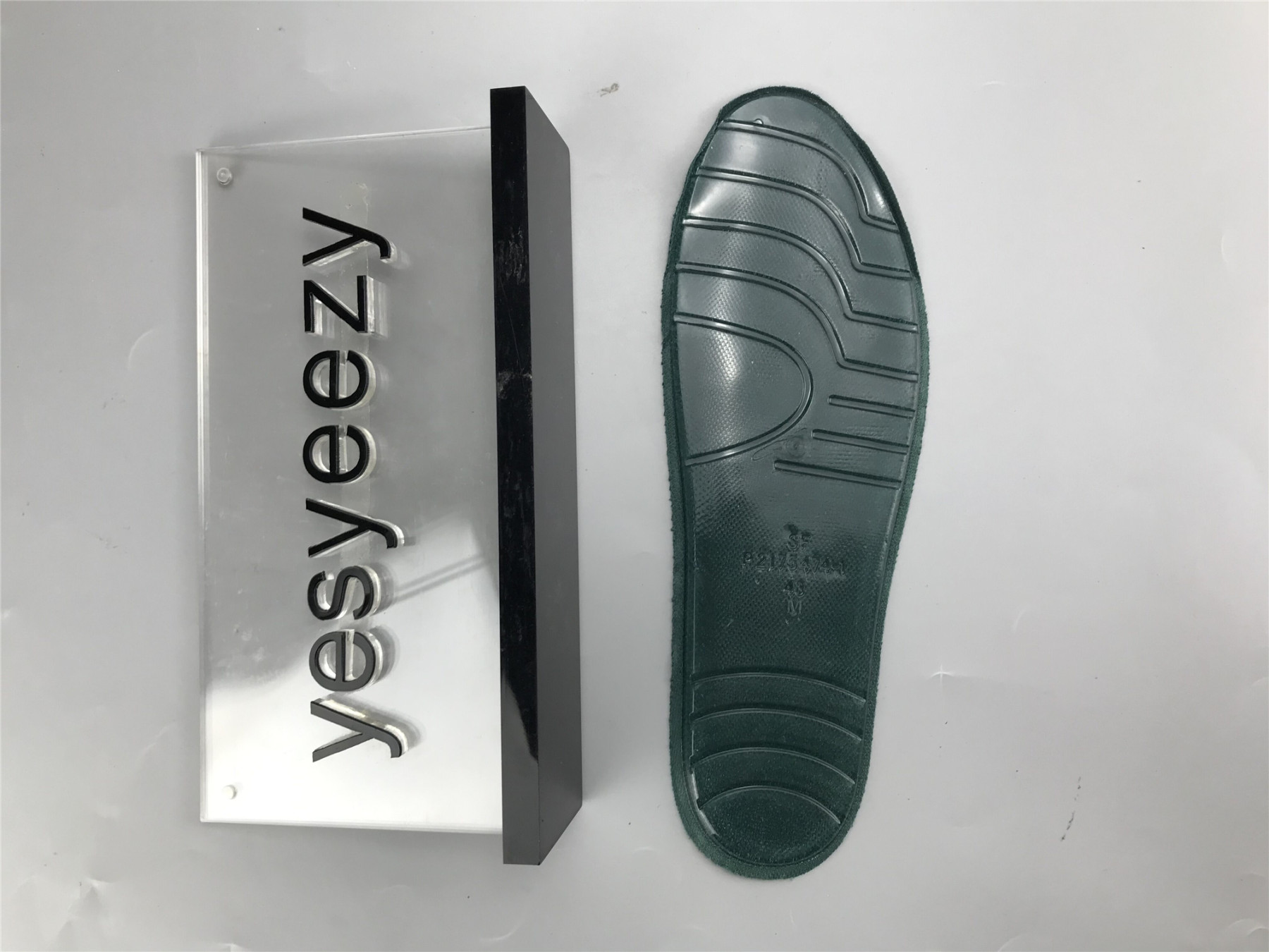 UA TRACK TRAINER DARK GREEN