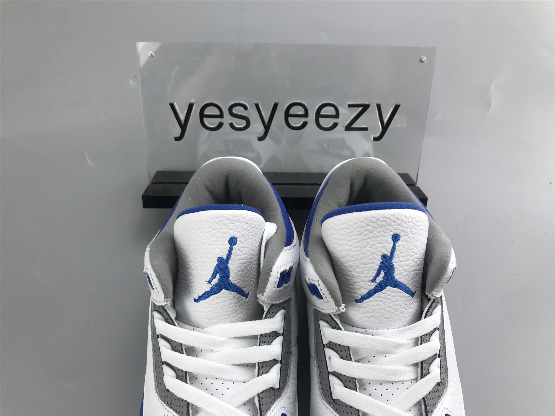 UA FRAGMENT X AIR JORDAN 3 RETRO
