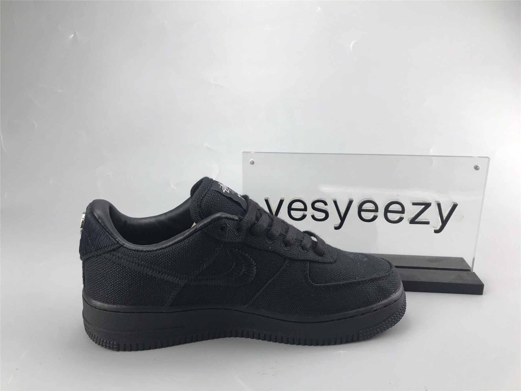 UA NIKE STUSSY X AIR FORCE 1 LOW 