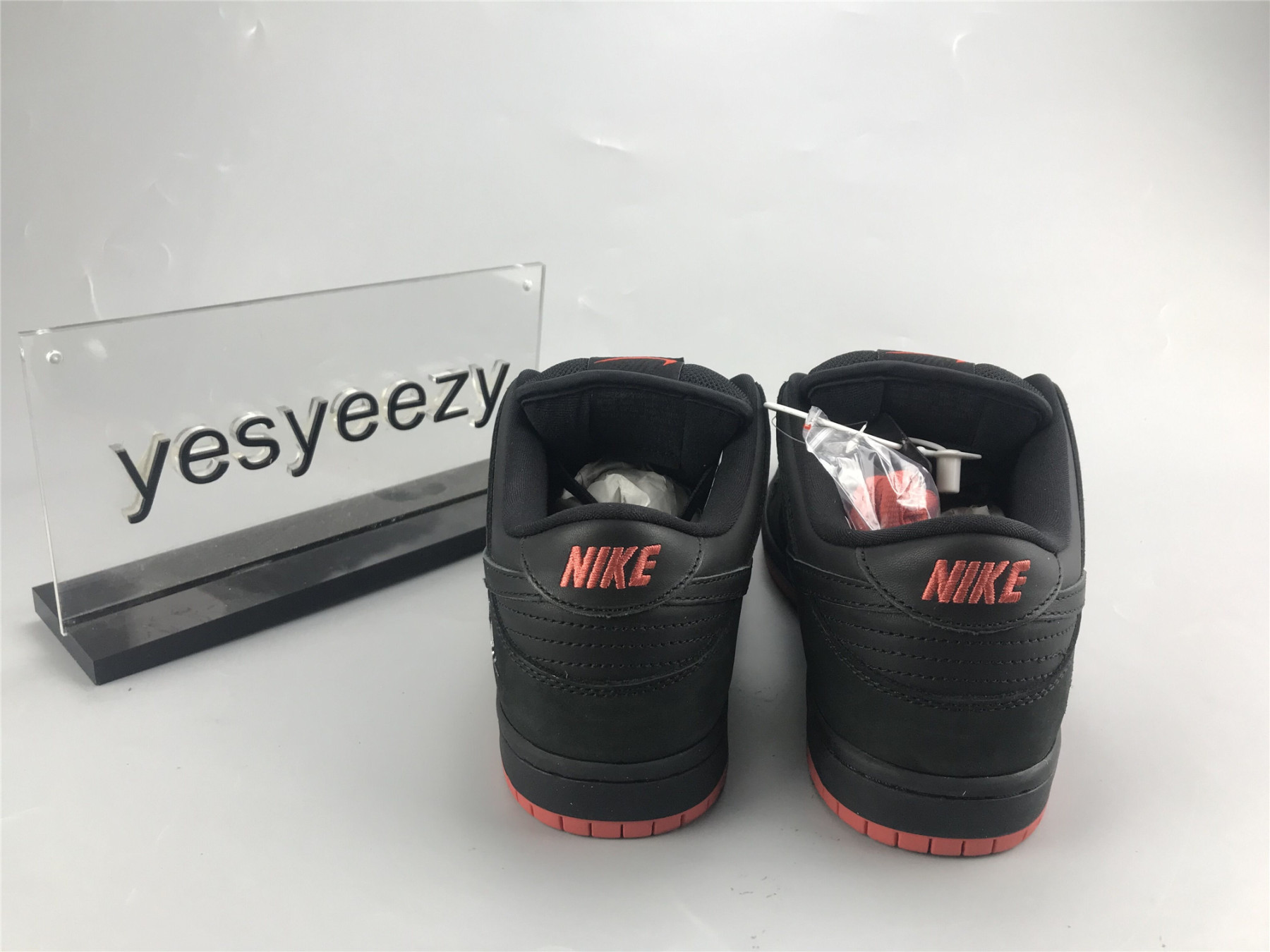 UA NIKE JEFF STAPLE X DUNK LOW PRO SB 