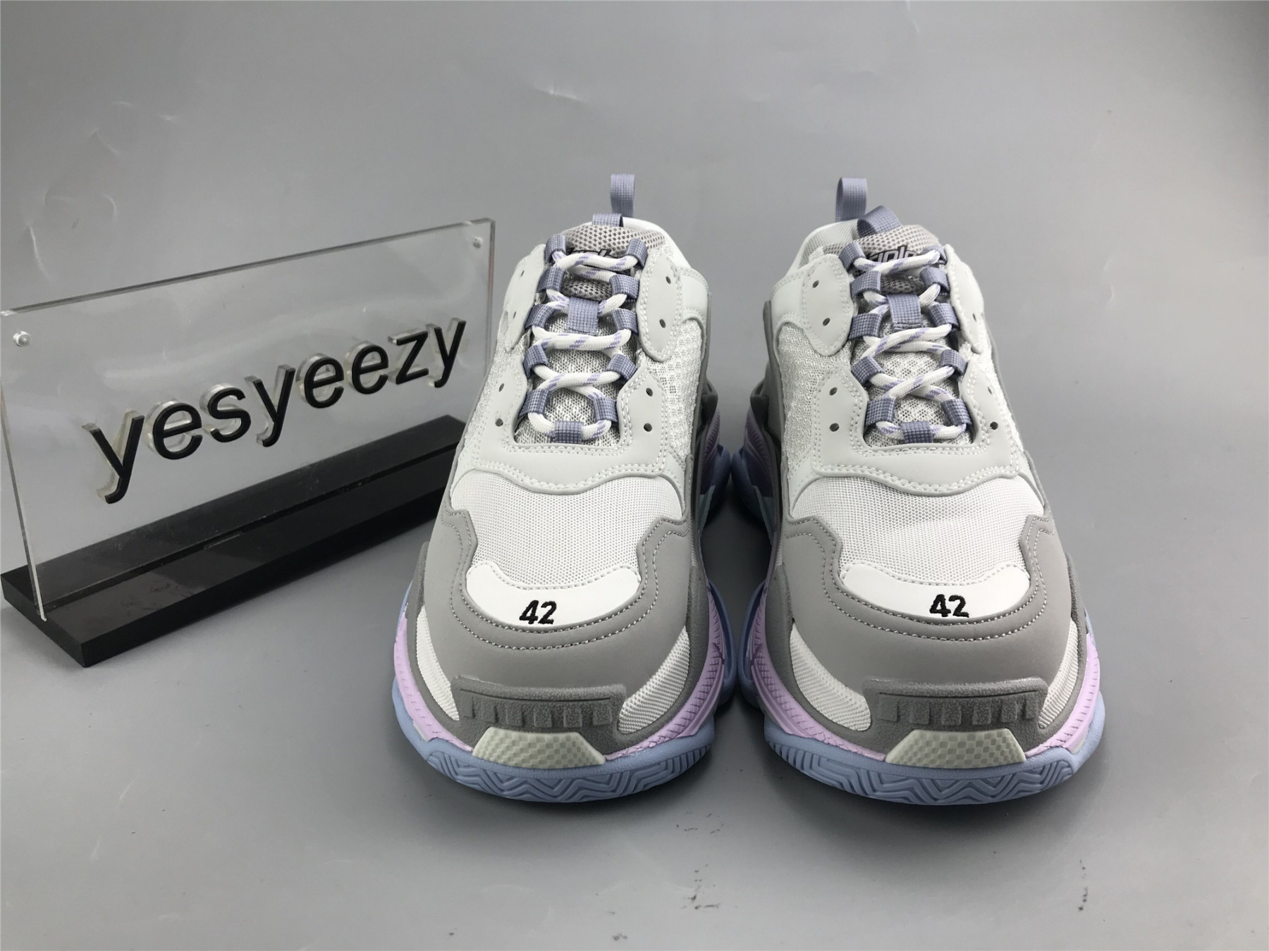 UA TRIPLE S SNEAKER MAKARON