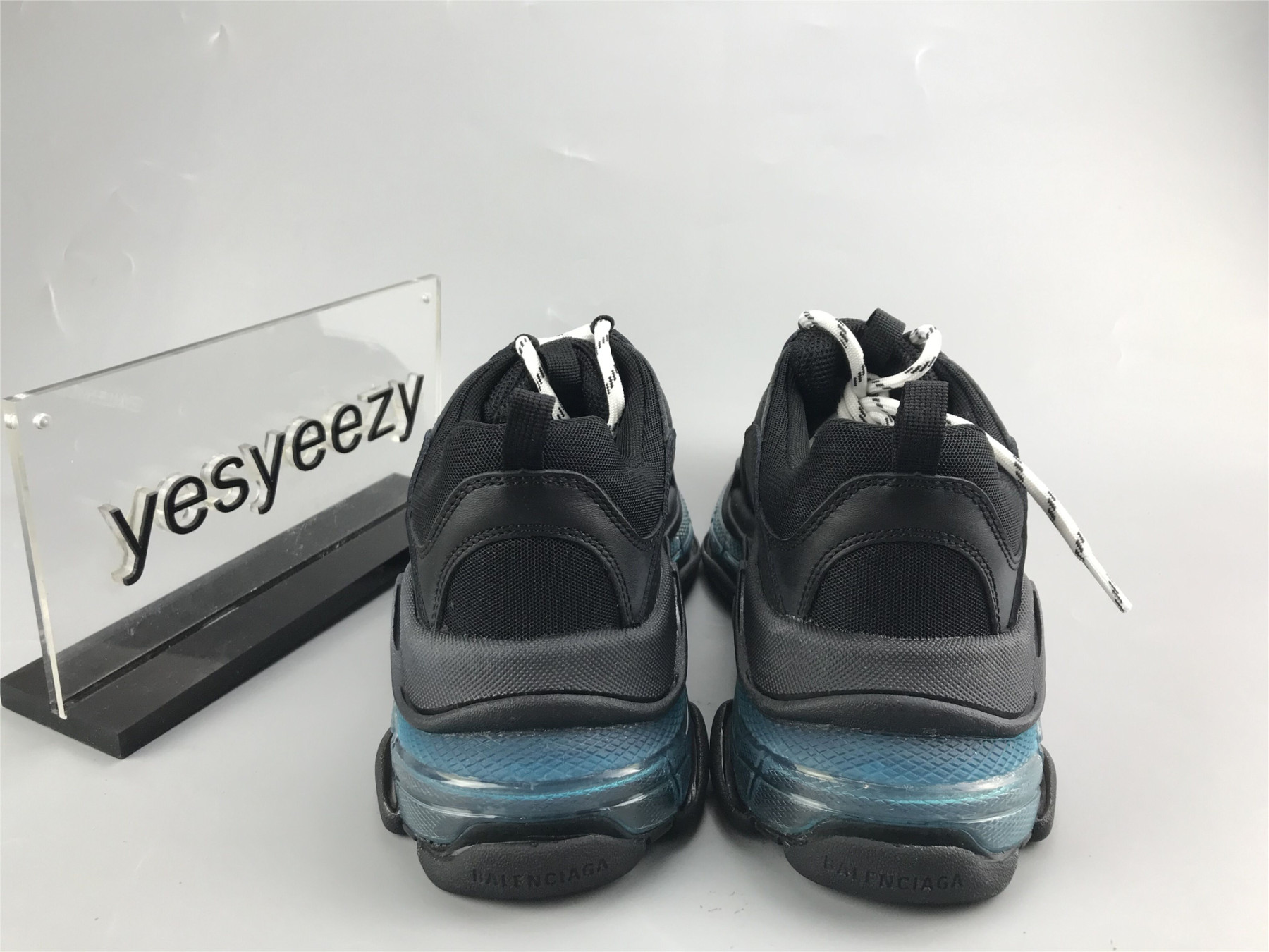 UA TRIPLE S CLEAR SOLE SNEAKER BLACK LAKE BLUE