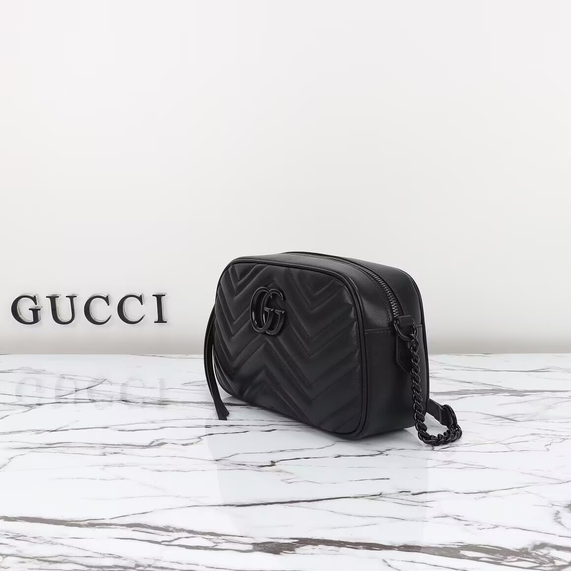 Gvc*1 GG Marmont small shoulder bag 24x12x7cm