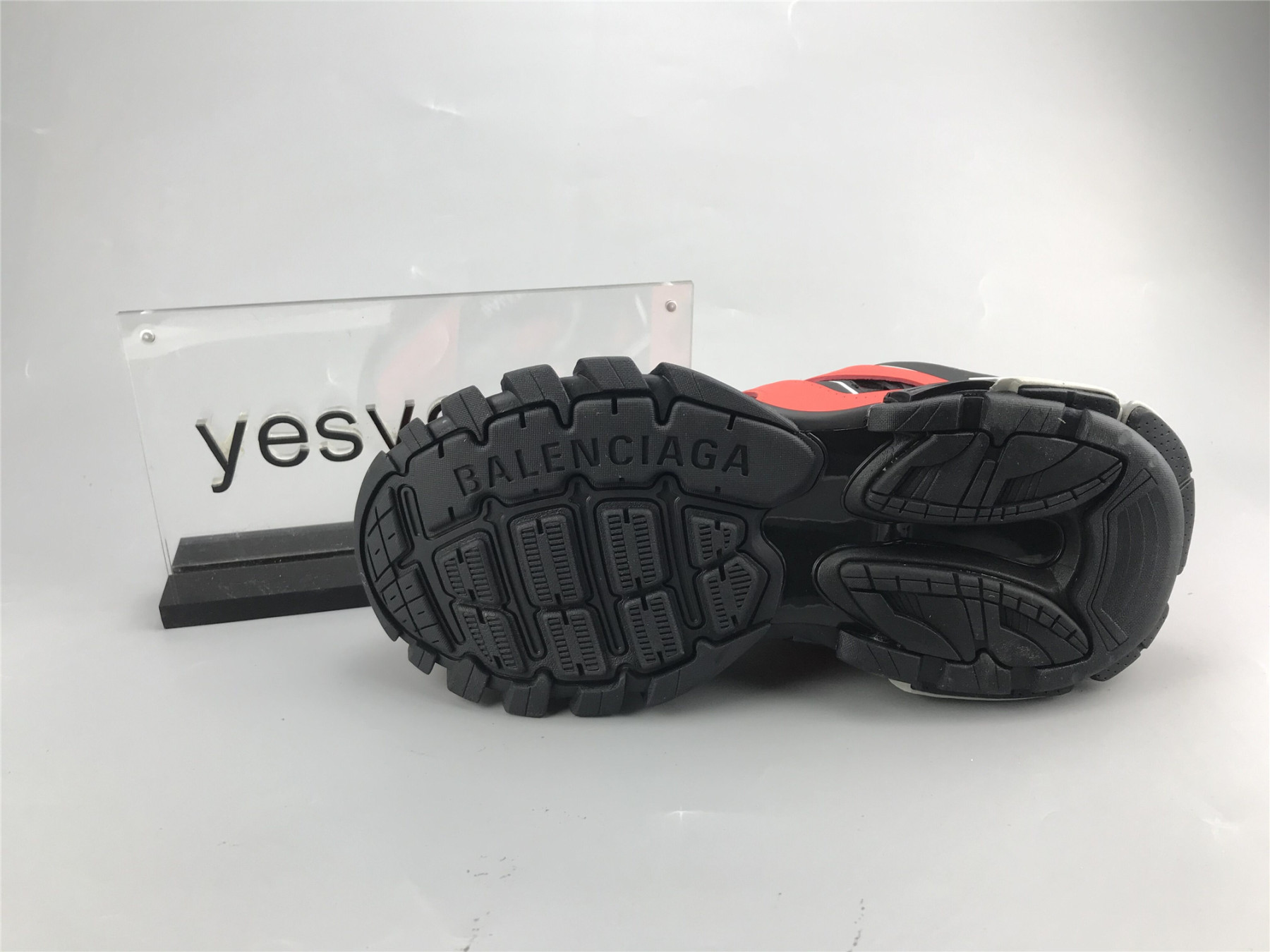 UA TRACK TRAINER DARK ORANGE BLACK SNEAKER