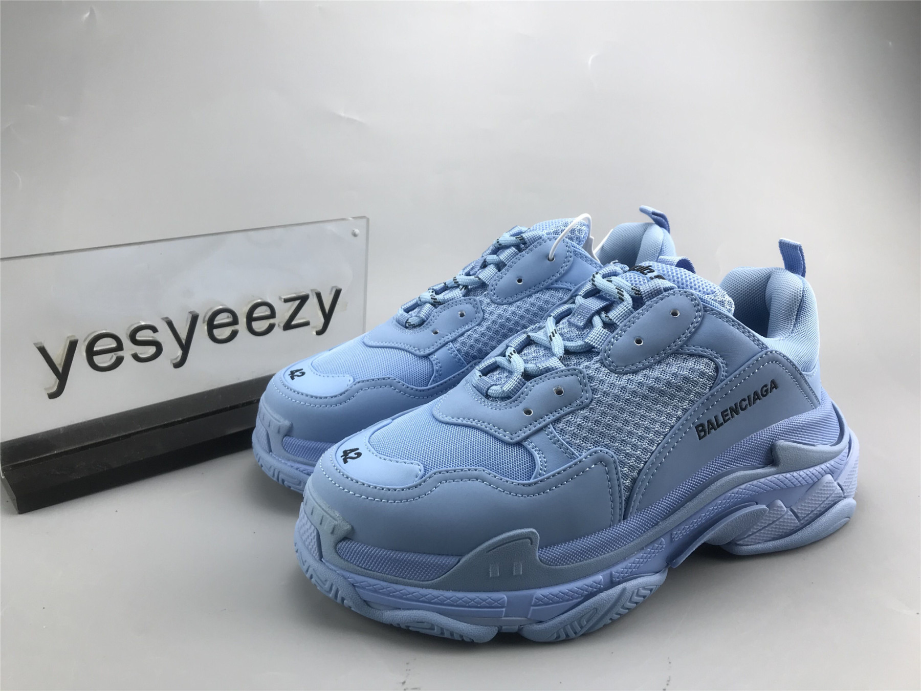 UA TRIPLE S SNEAKER LIGHT BLUE
