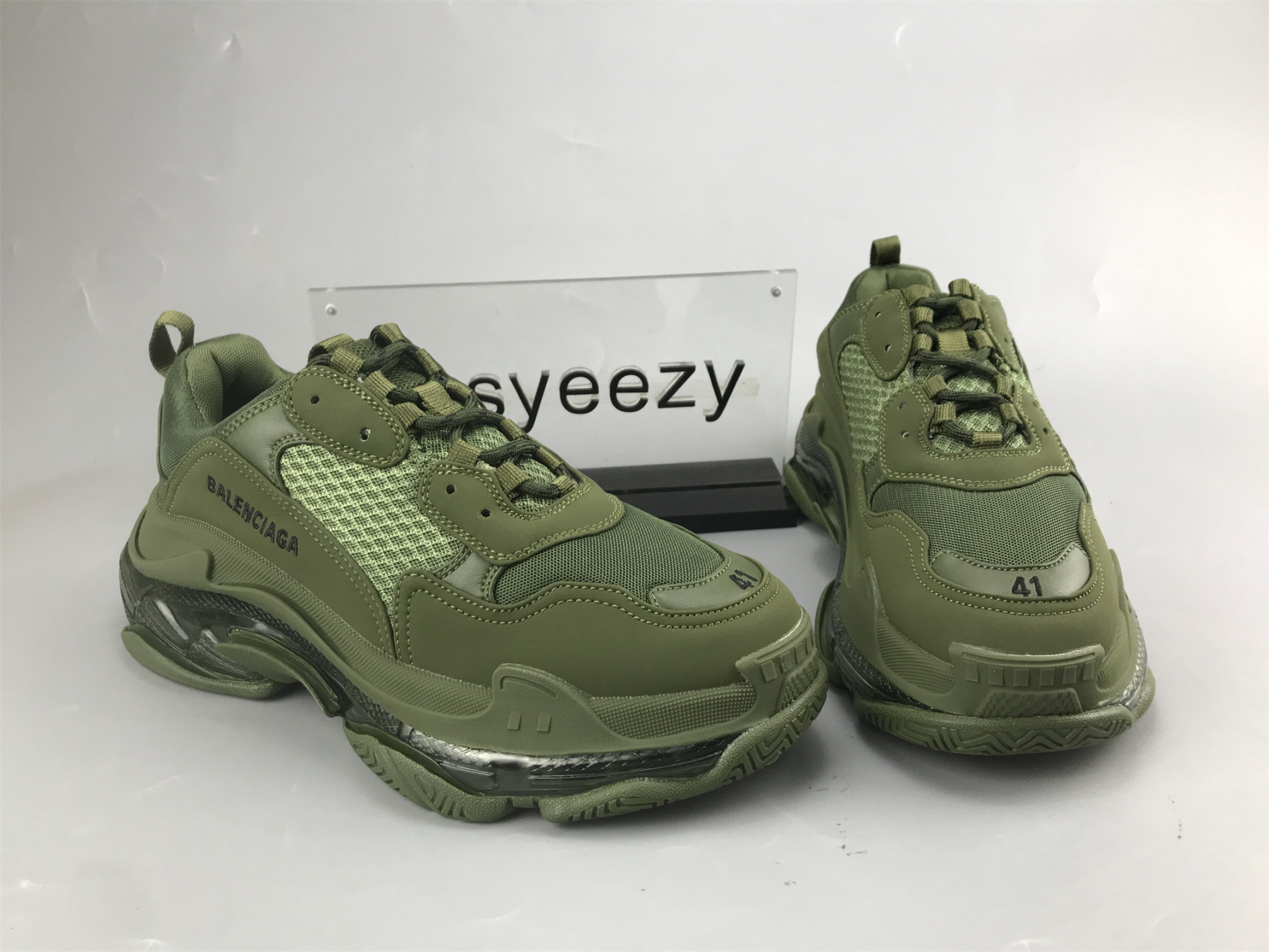 UA TRIPLE S CLEAR SOLE ARMY GREEN