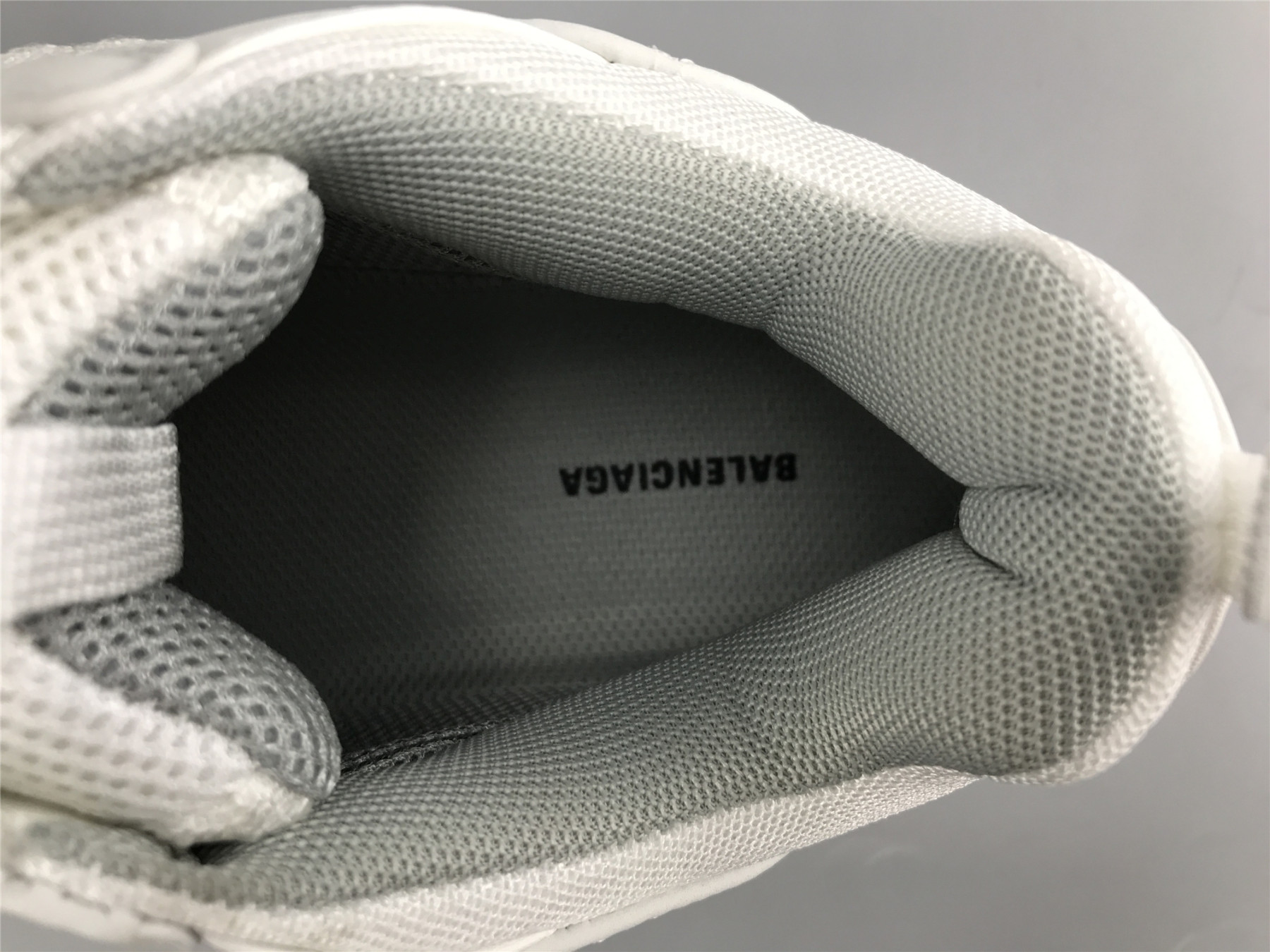 UA TRIPLE S SNEAKER WHITE METAL GREY