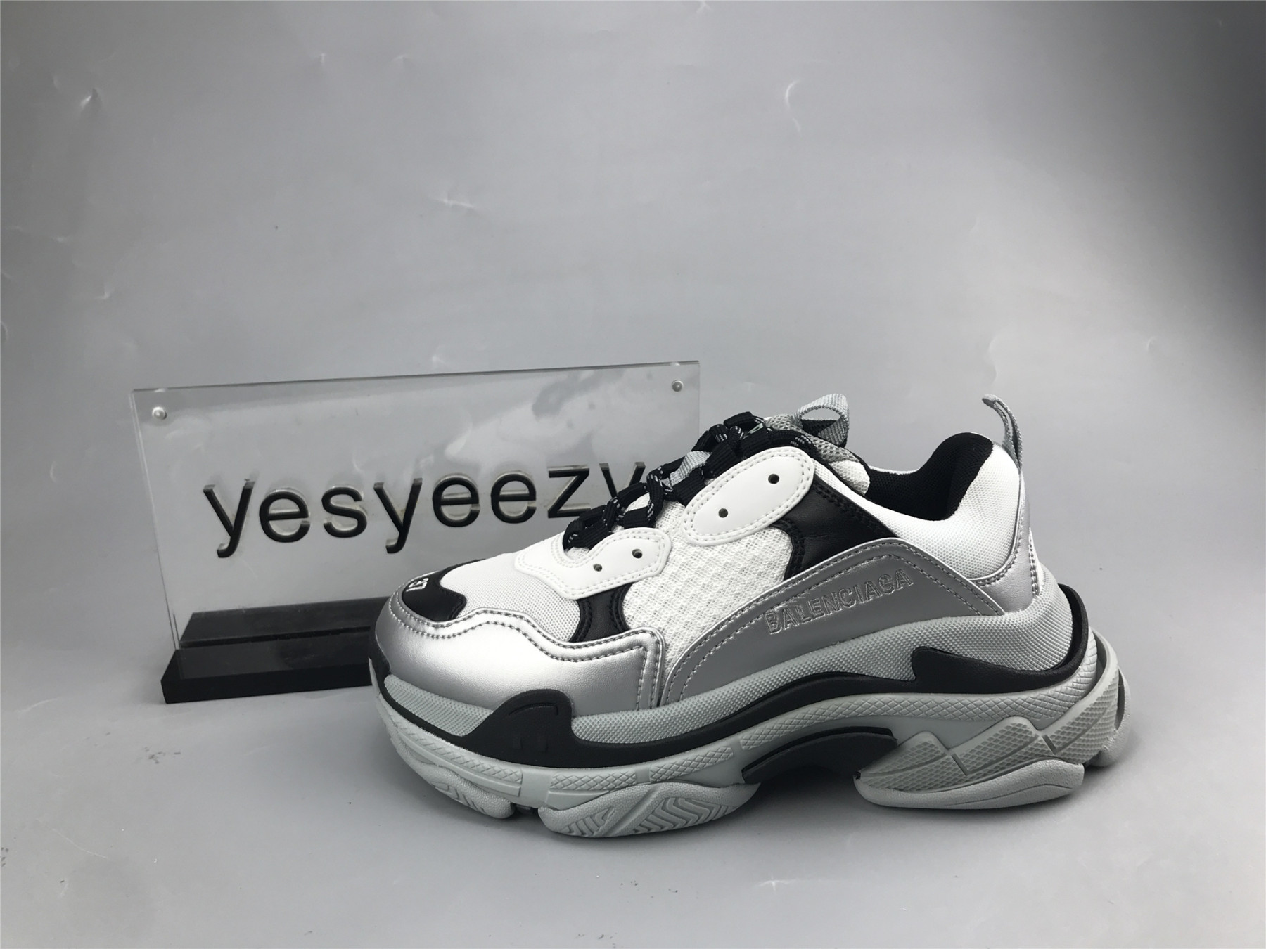 UA TRIPLE S SNEAKER GREY DARK GRAY BLACK