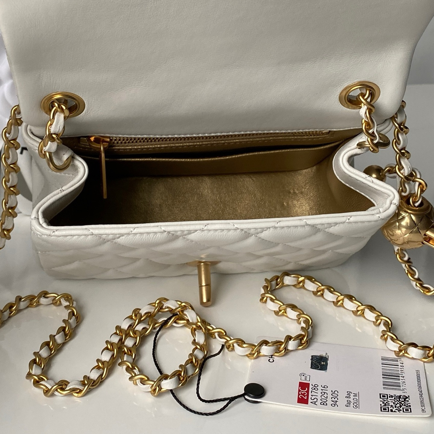 Ch**el MINI FLAP BAG 13.5x17x8cm