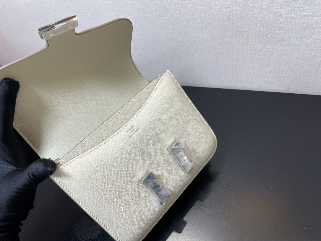 H**me5 Constance 19 Epsom Silver Hardware 7.25" x 6.25" x 2.25"