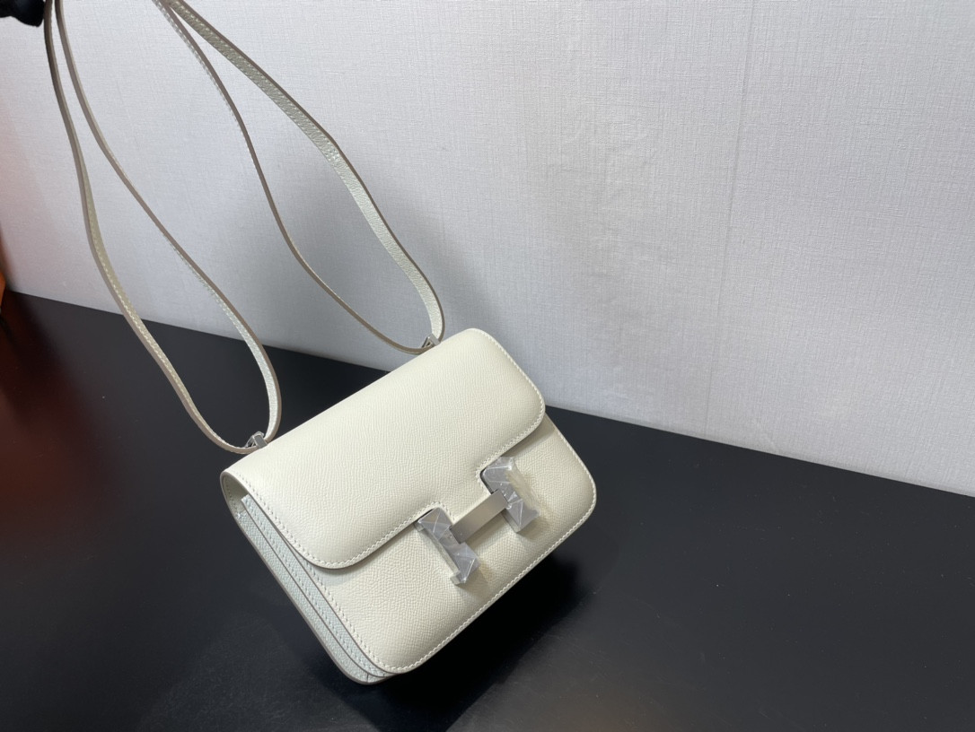 H**me5 Constance 19 Epsom Silver Hardware 7.25" x 6.25" x 2.25"