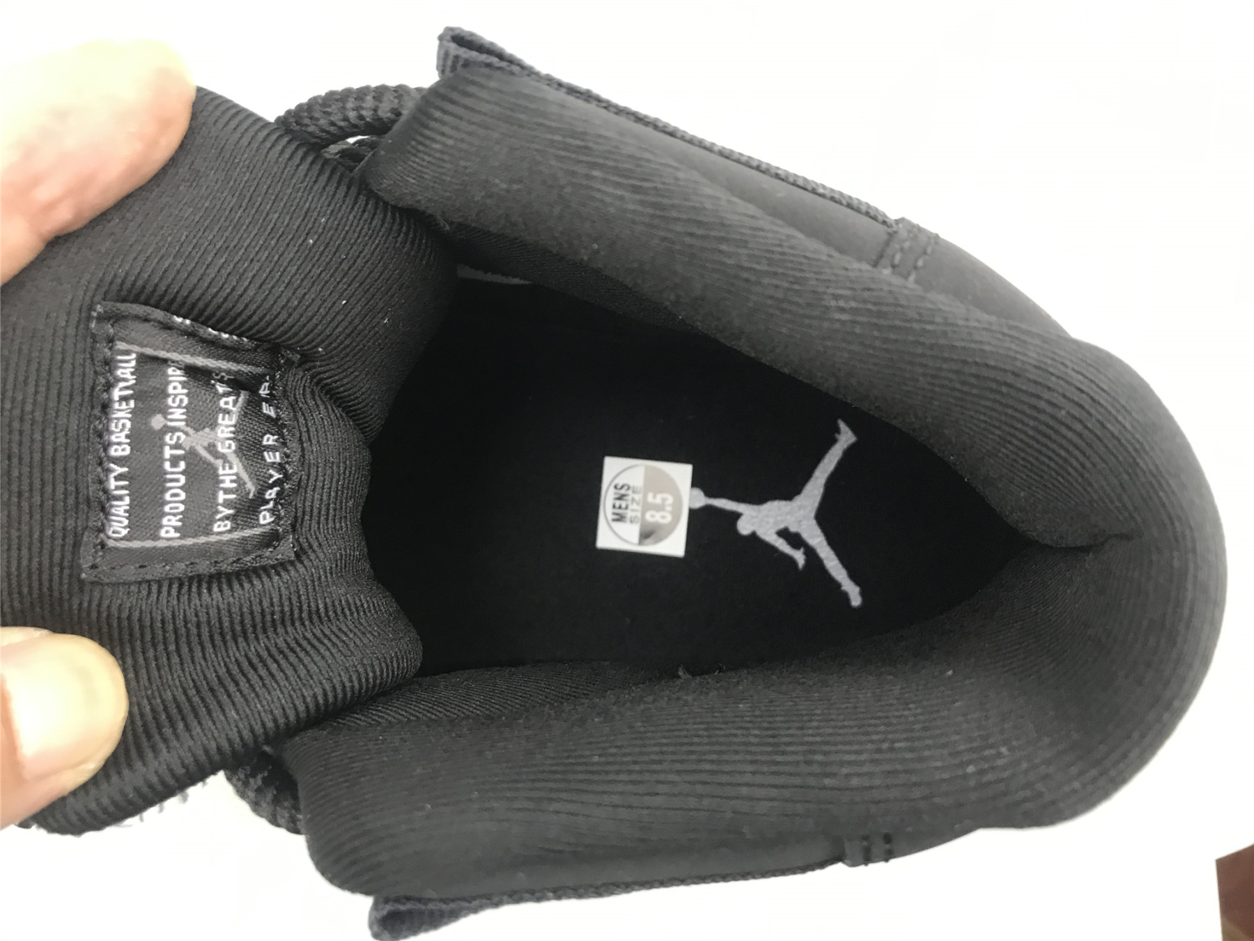 UA AIR JORDAN 11 RETRO 