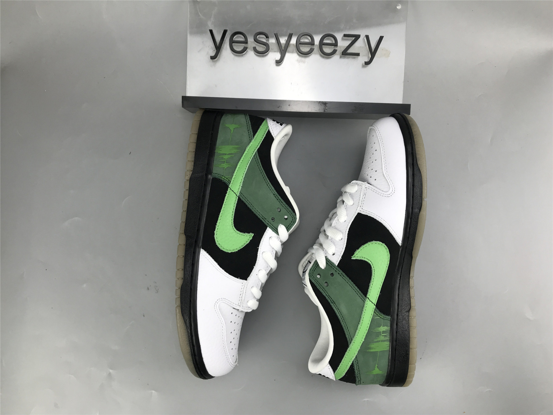 ua nike dunk low preM1vm sb 