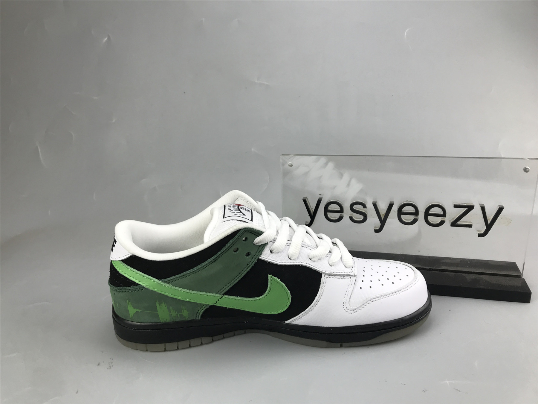 ua nike dunk low preM1vm sb 