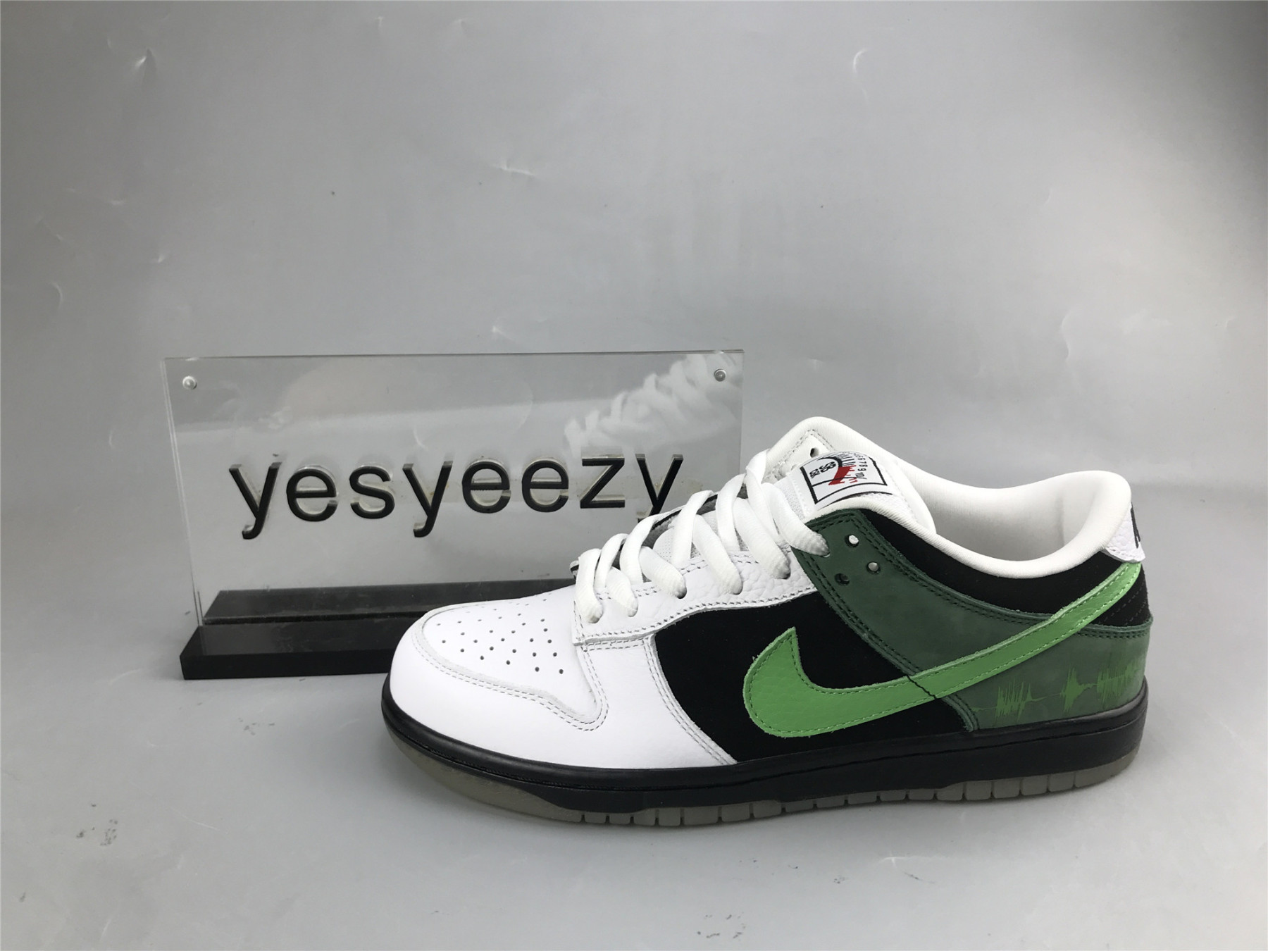 ua nike dunk low preM1vm sb 