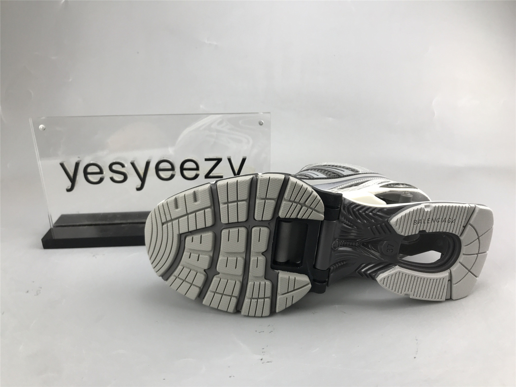 UA X-PANDER GRAY