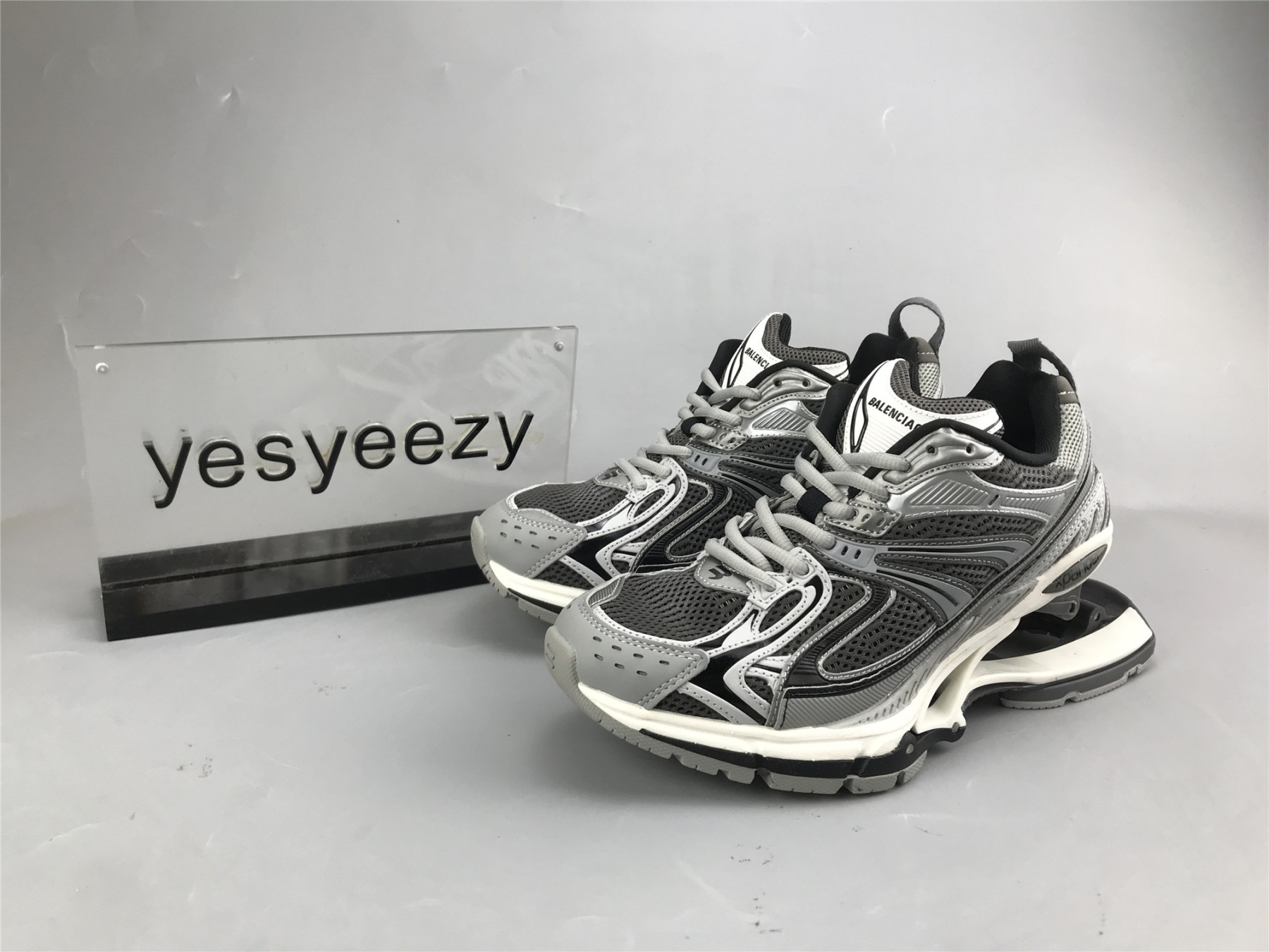 UA X-PANDER GRAY