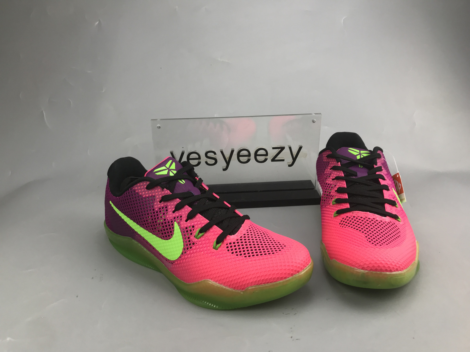 UA NIKE KOBE 11 EP 