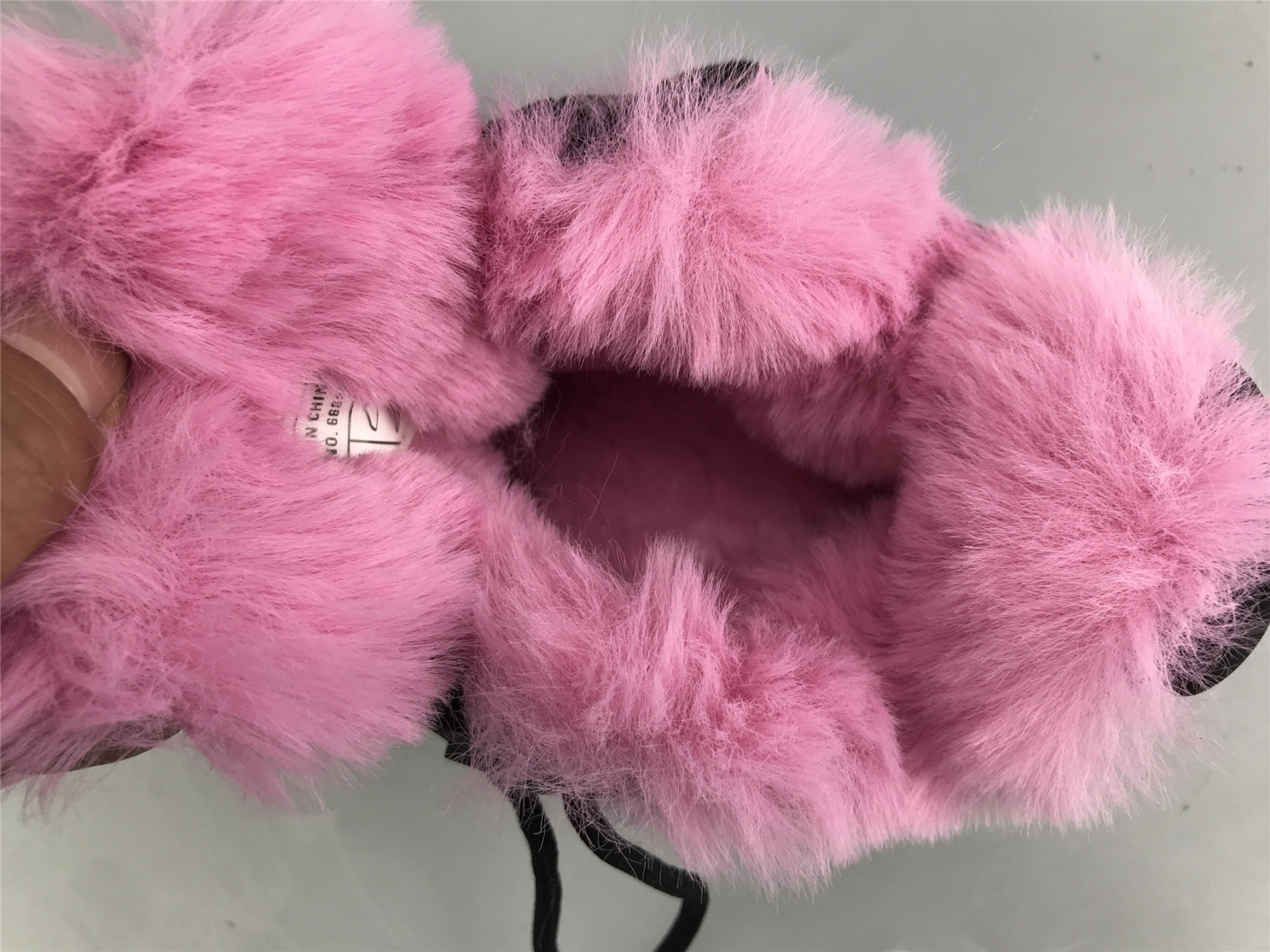UA TRACK FUR SNEAKER BLACK PINK
