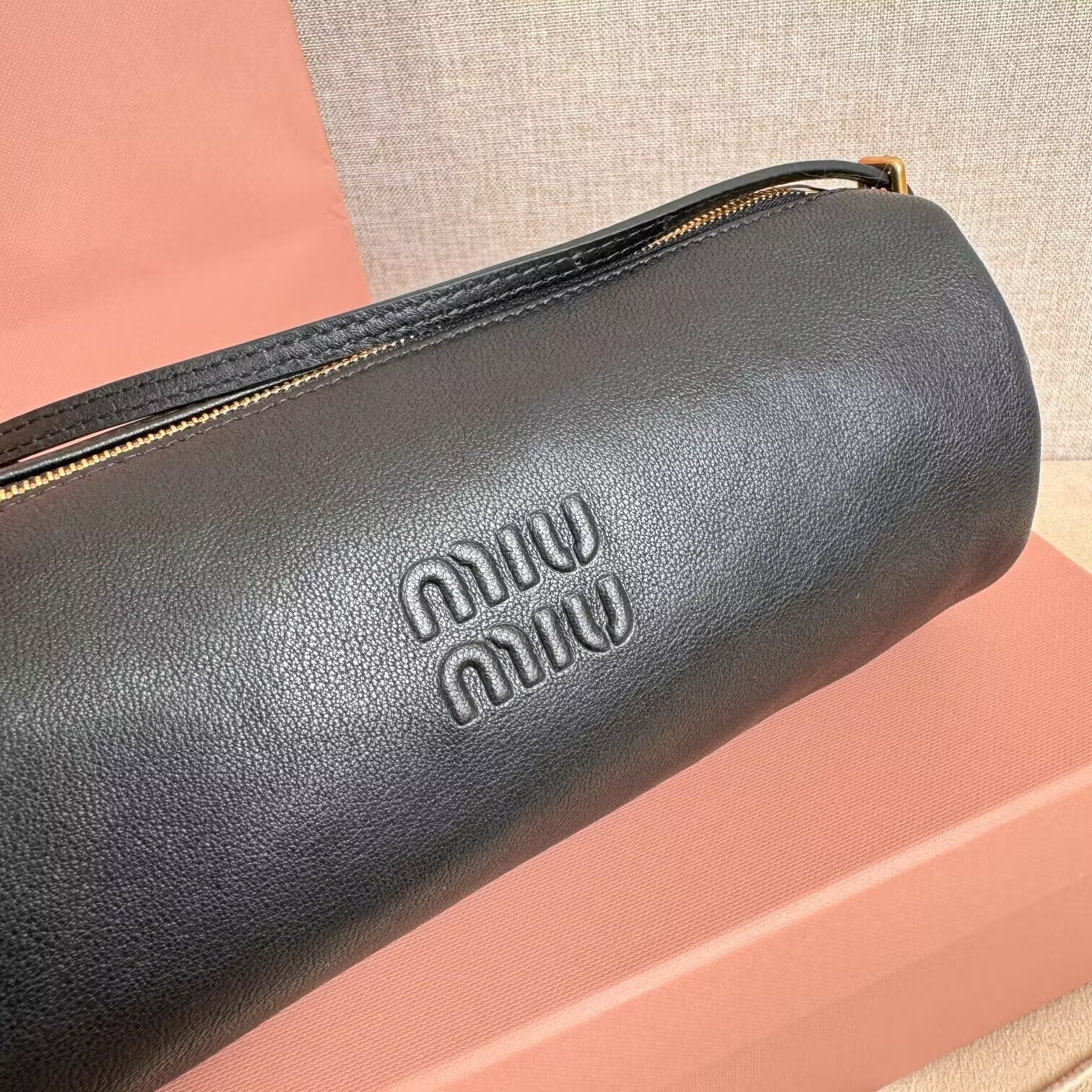 M1v M1v nappa leather pouch 22x9x9cm