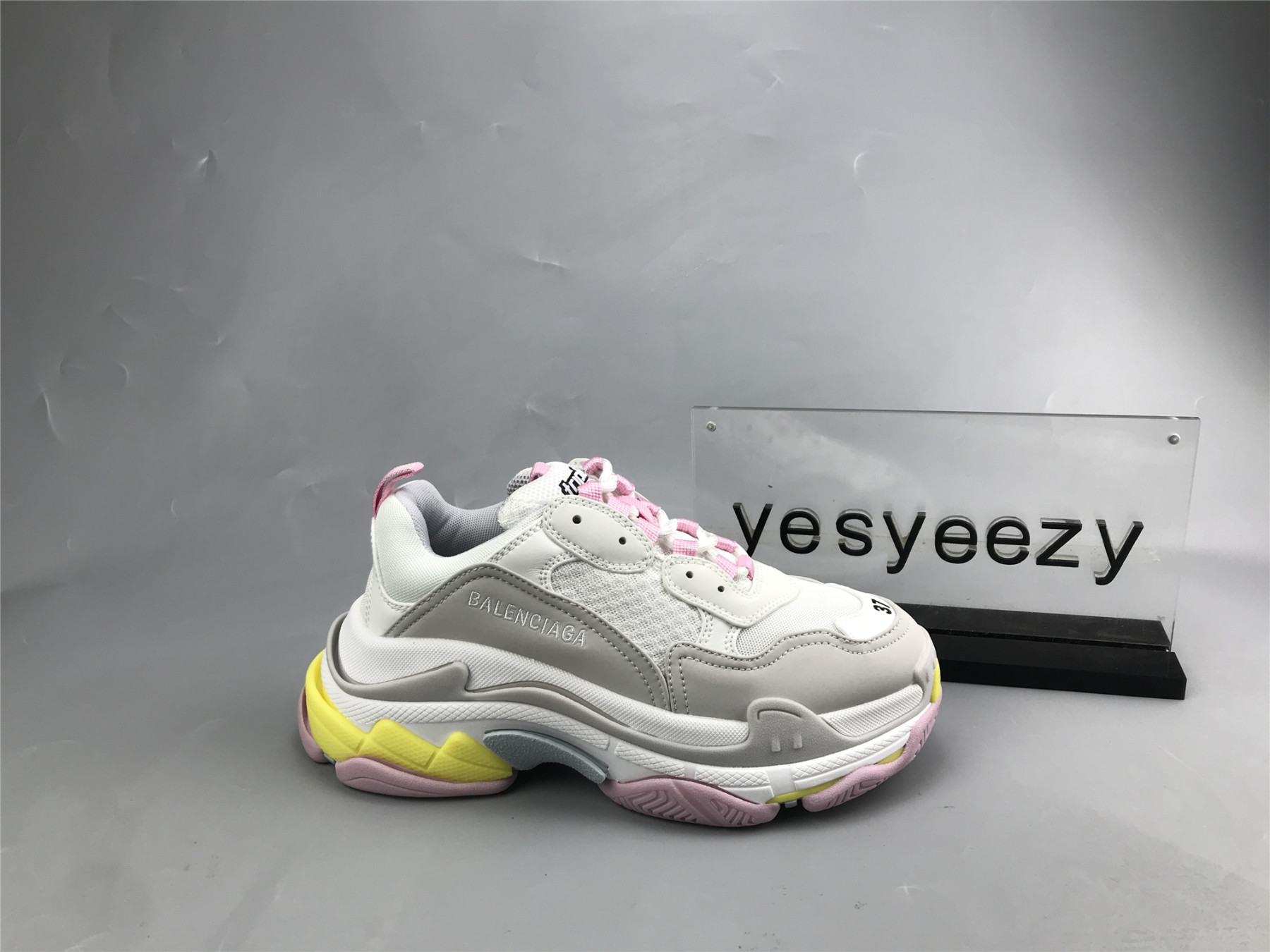 UA TRIPLE S SNEAKER YE PINK BLU GRE BK