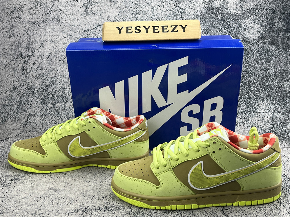 UA DUNK LOW GREEN
