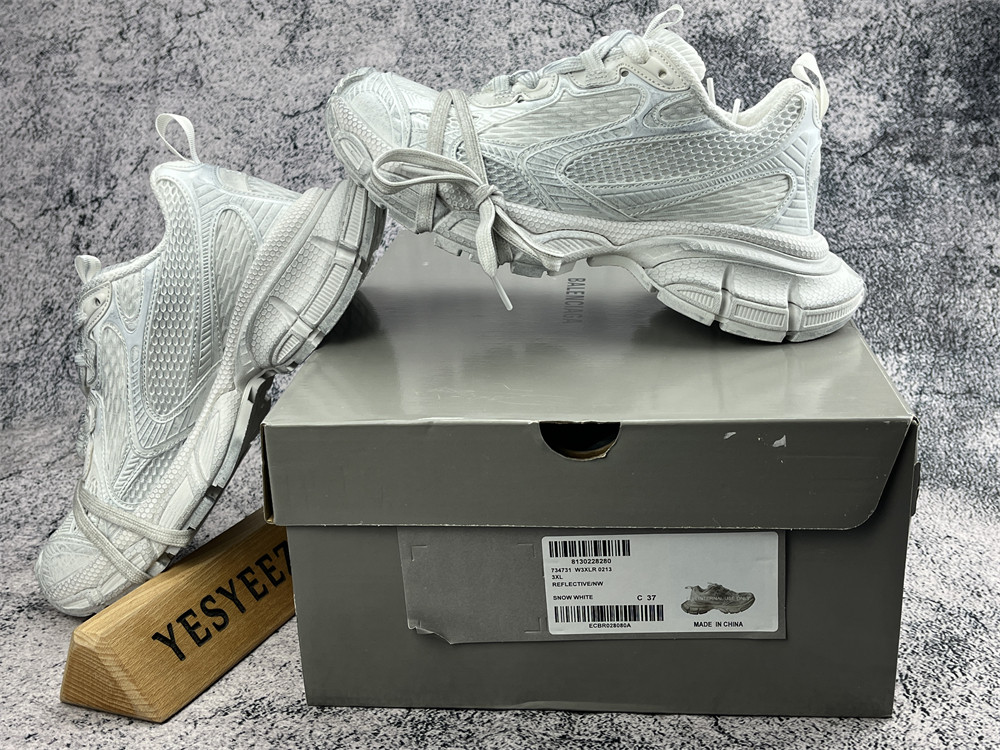 UA 3XL SNOW WHITE