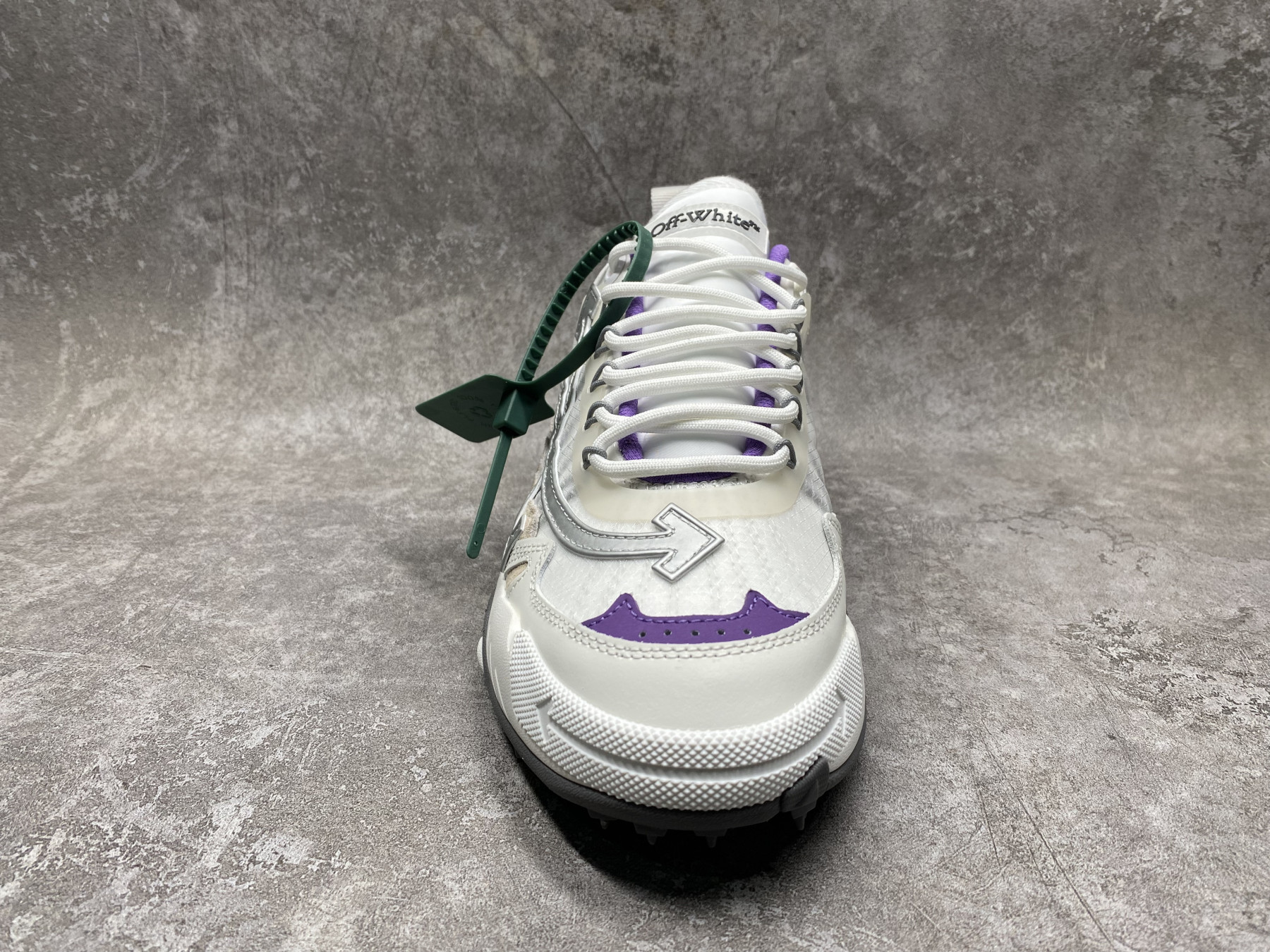 UA Off-White Odsy-2000 Sneaker