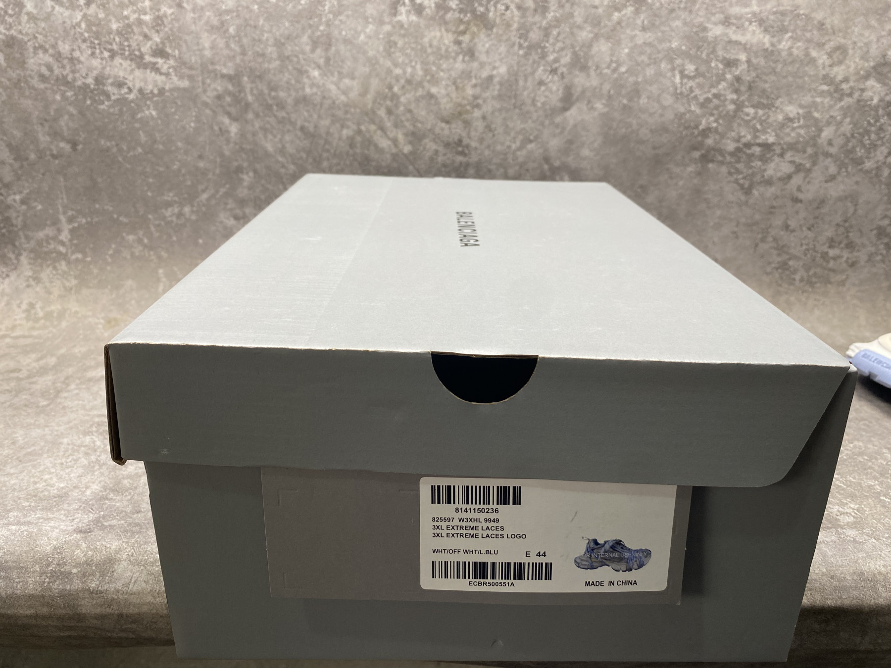 ua Ba1en*iaga 3xl extreme laces logo sneaker(run one size large)