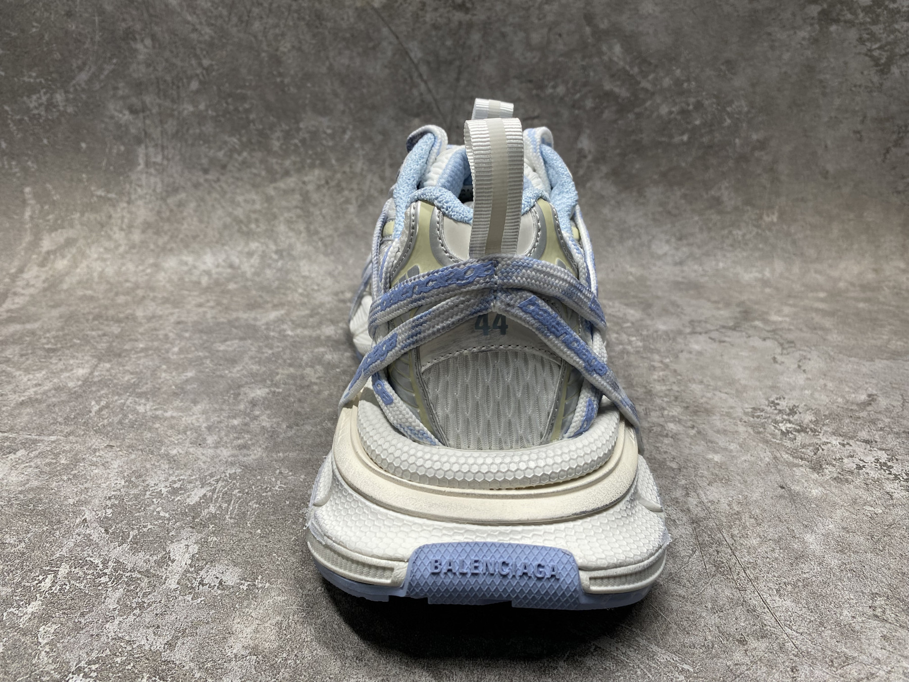ua Ba1en*iaga 3xl extreme laces logo sneaker(run one size large)