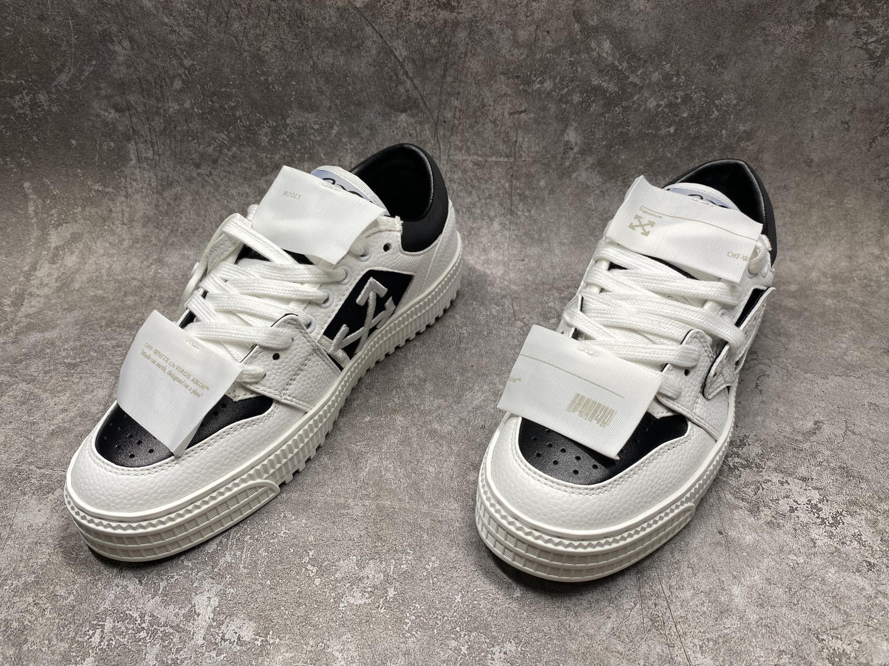 UA Off-White 3.0 Court Low Top Sneakers