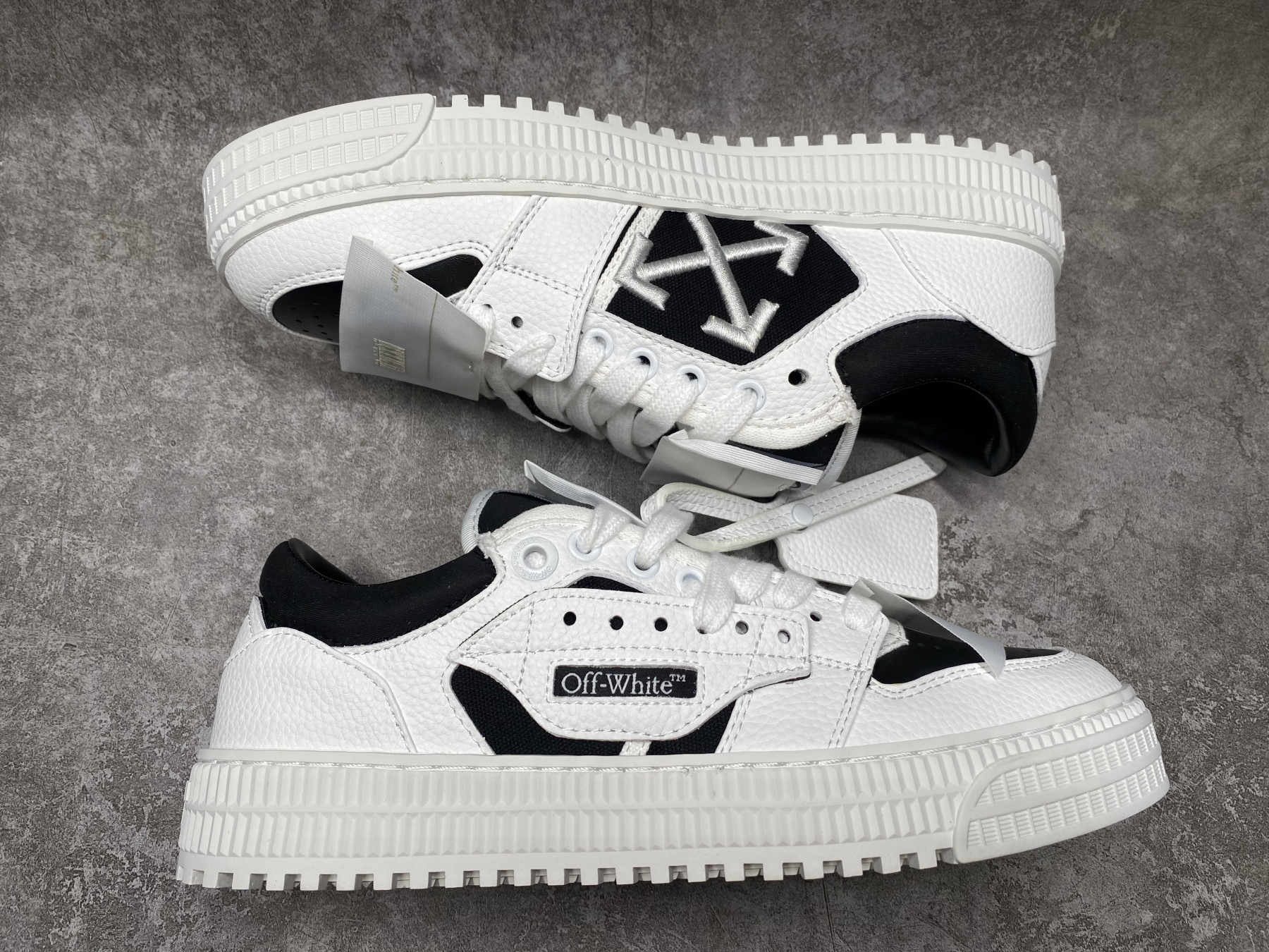 UA Off-White 3.0 Court Low Top Sneakers