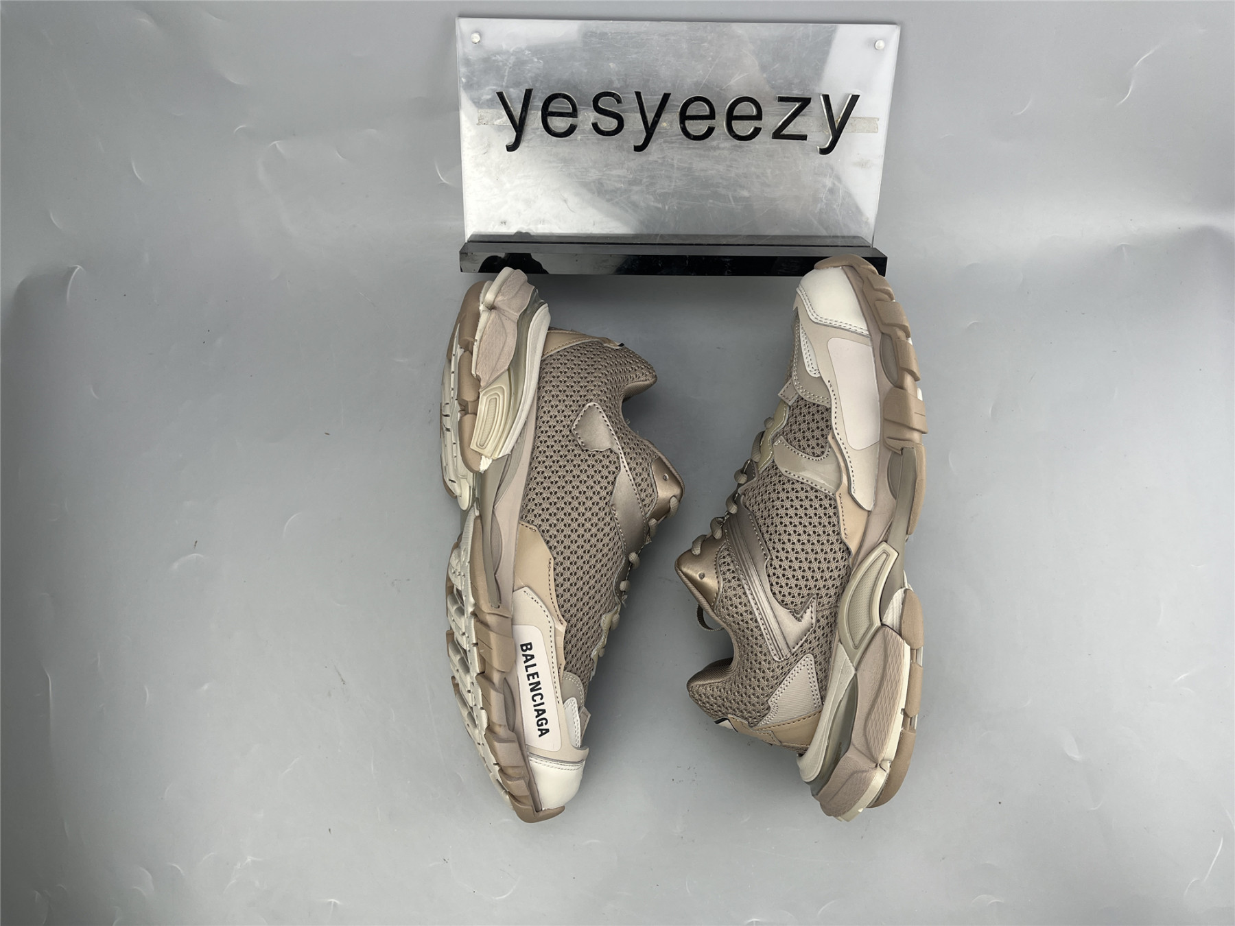 UA TRACK 3 SNEAKER DRK BEIG