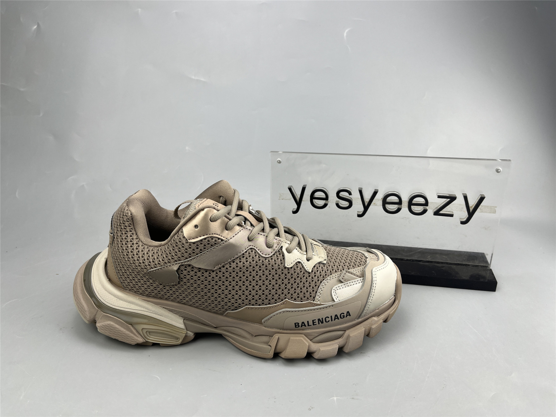 UA TRACK 3 SNEAKER DRK BEIG
