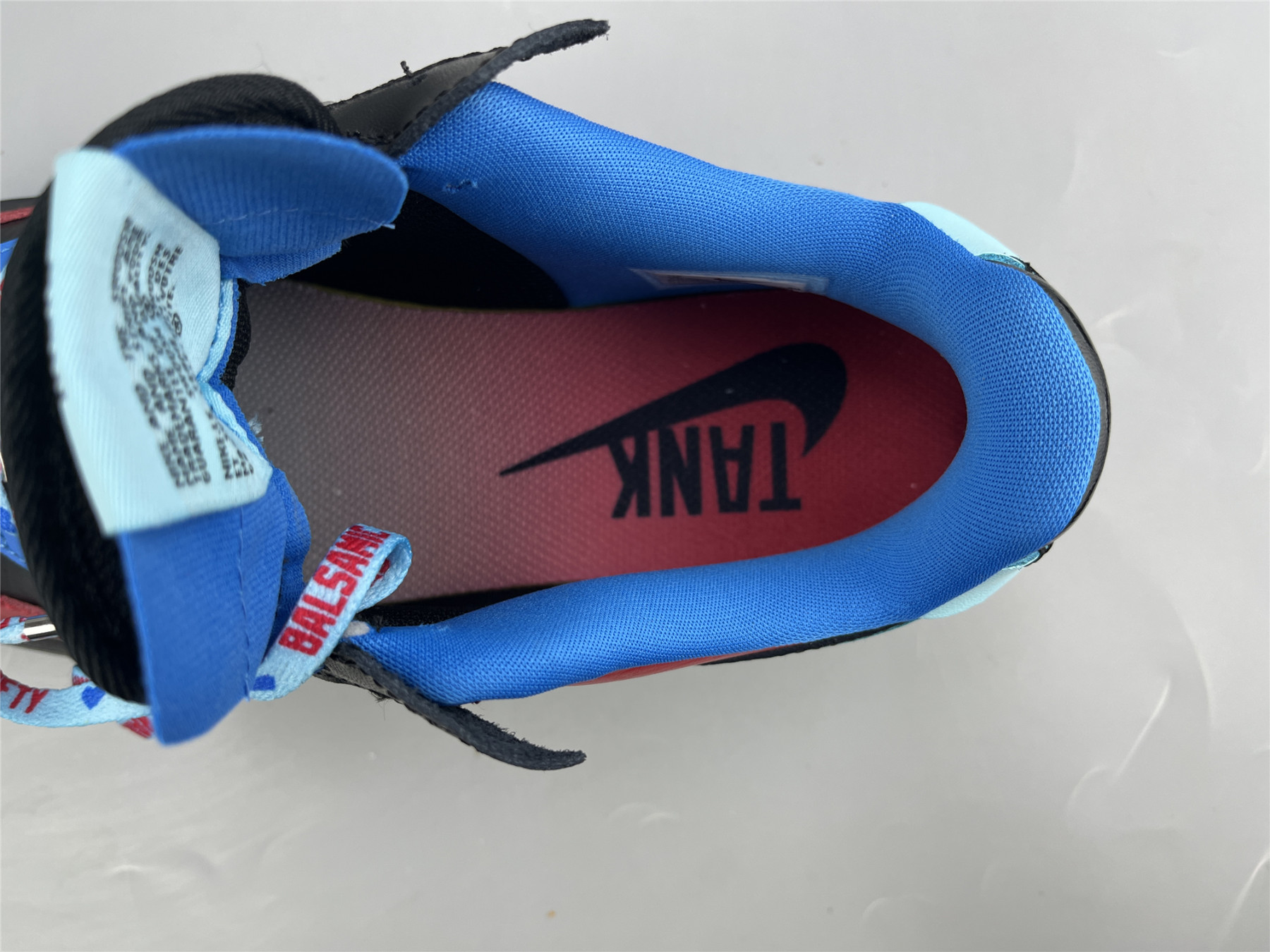 UA NIKE AIR FORCE 1 FONTANKA 