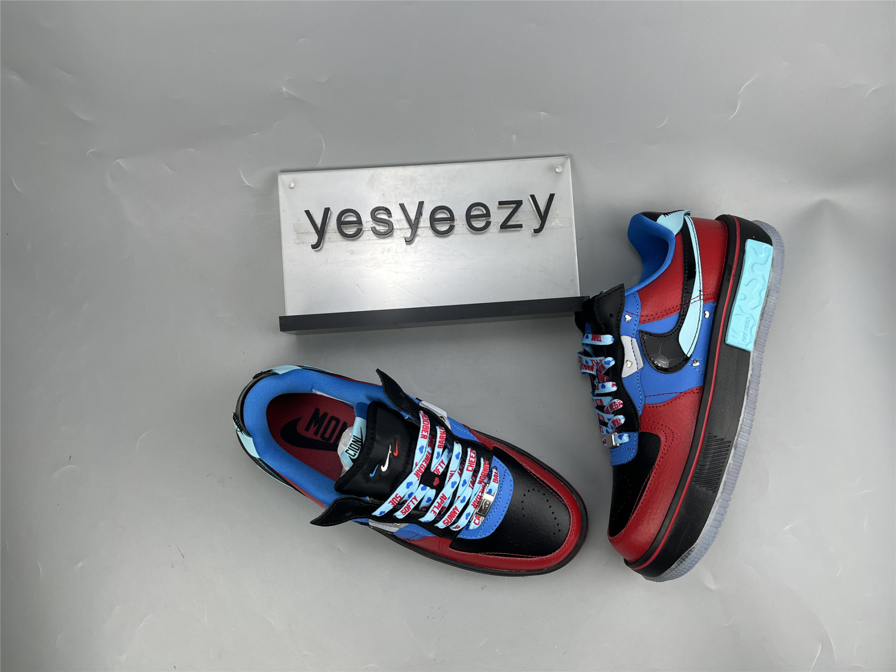 UA NIKE AIR FORCE 1 FONTANKA 